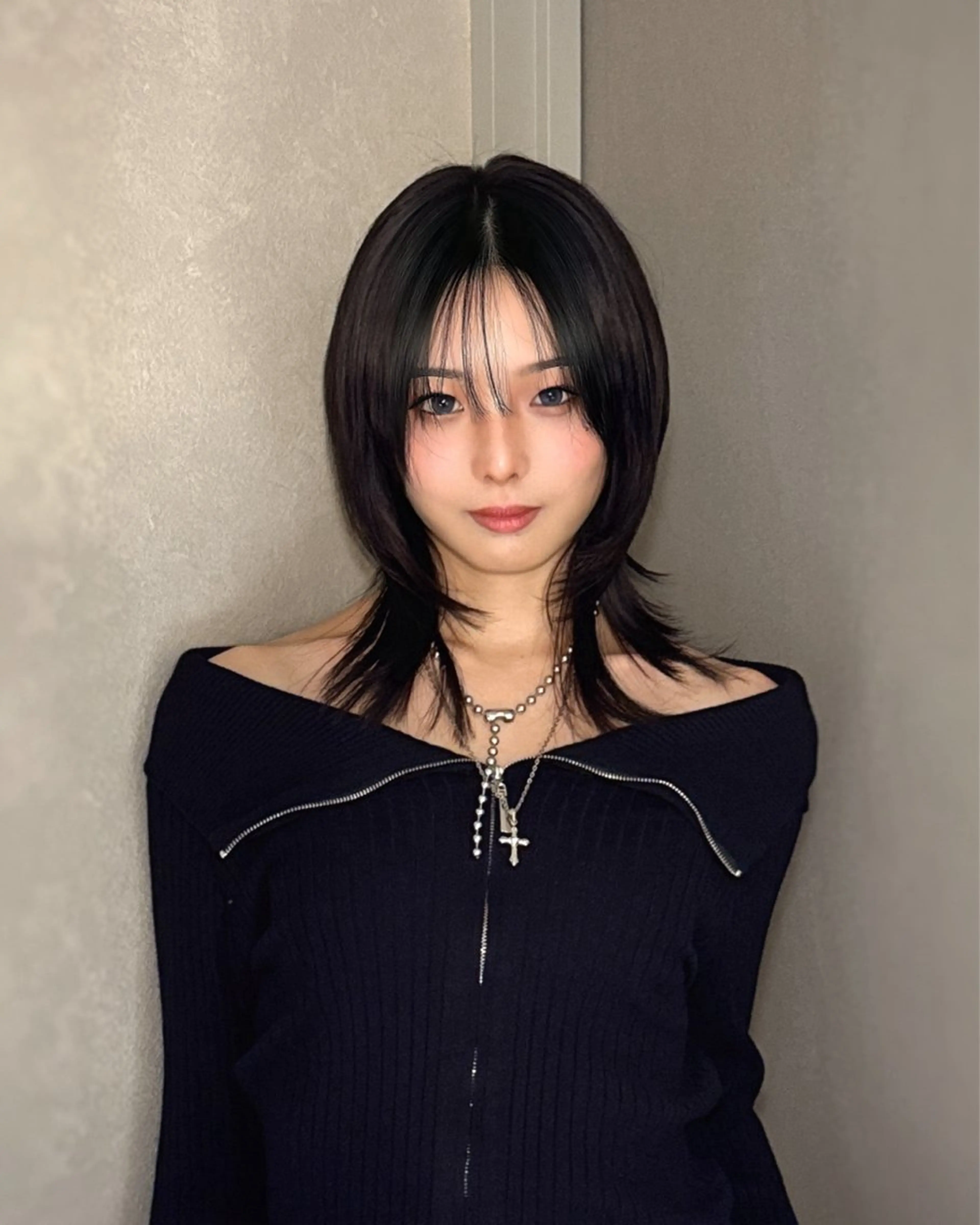 ミディアム レイヤー｜ 大石晴也🦋のヘアスタイル