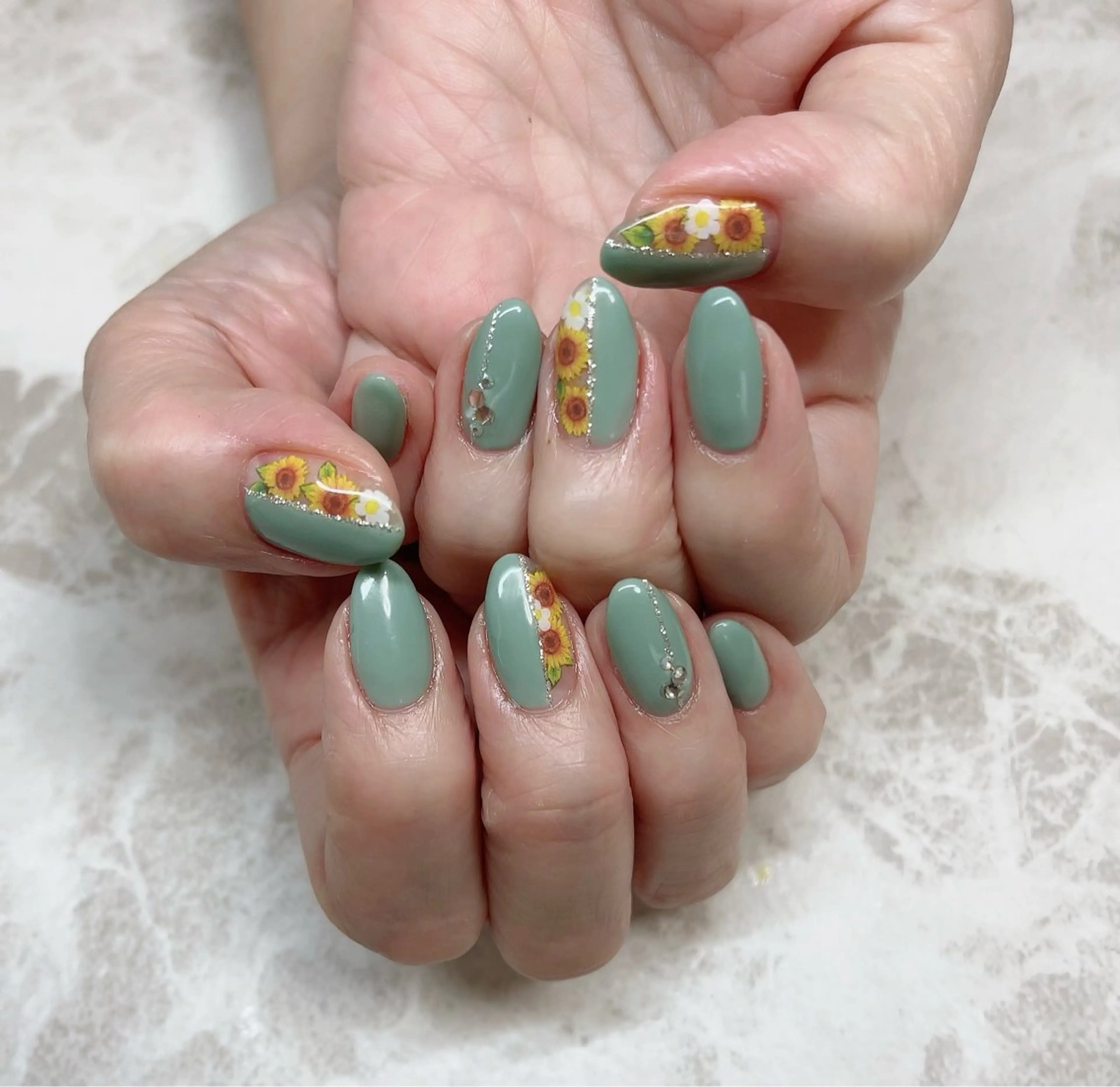 ネイル ハンドネイル Nailsalon Viola所属・ネイルサロン Violaのネイルデザイン