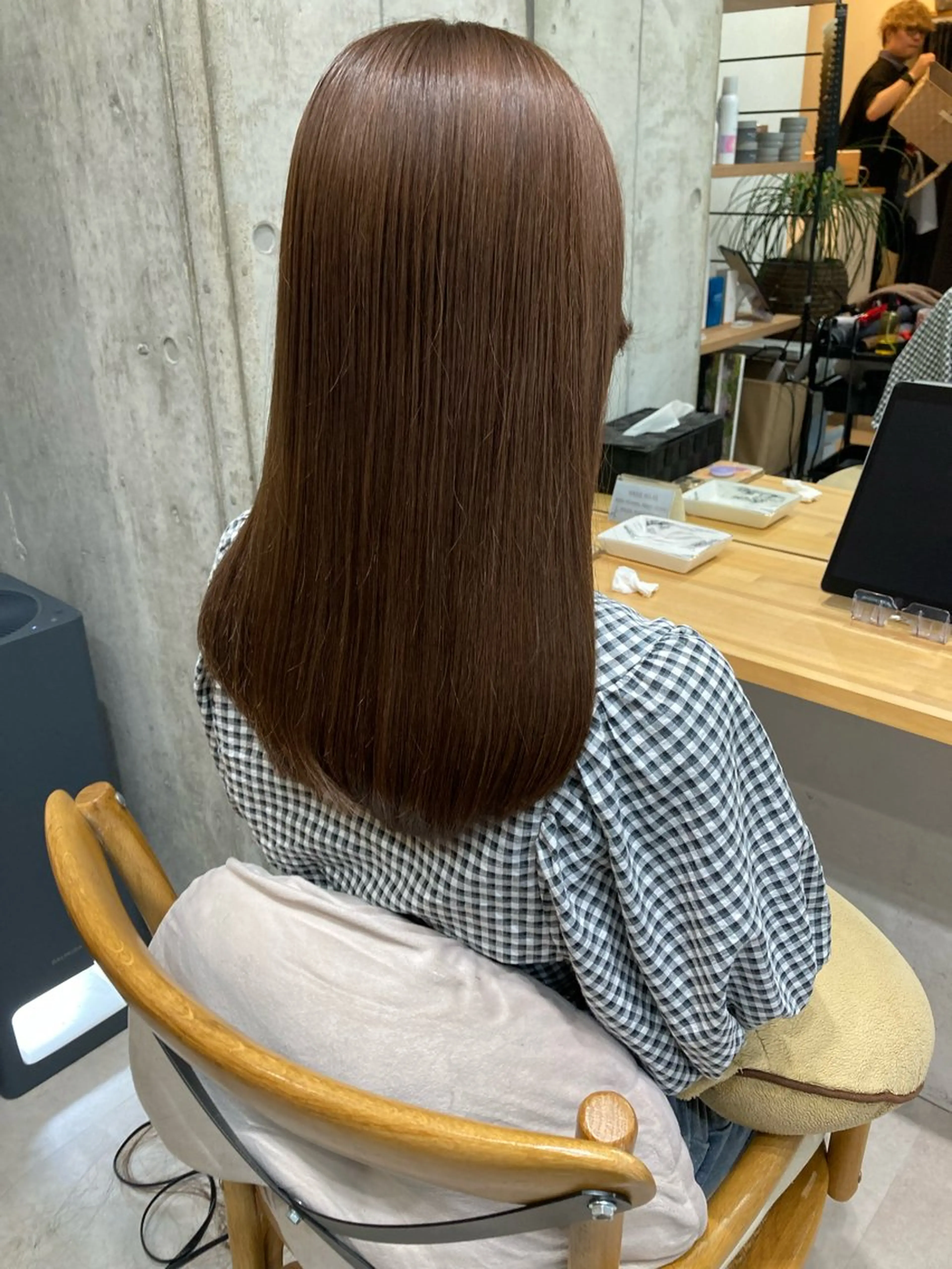 セミロング ✨色持ちの良い艶 カラー✨蟹江真世のヘアスタイル