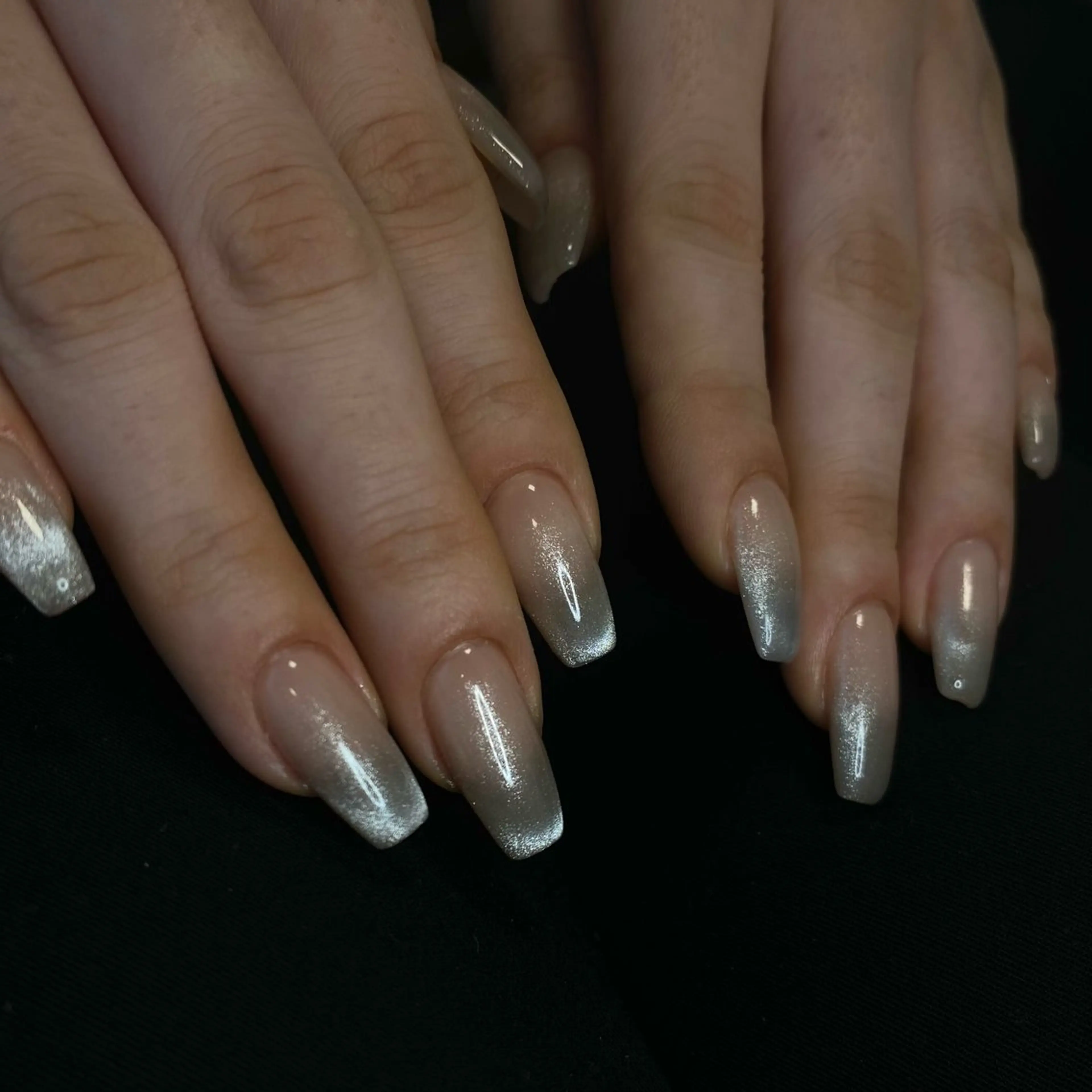 ネイル フレンチネイル グラデーション マグネットネイル マグネットフレンチ ハンドネイル Angie Nail Eyelash所属・YUNE Angieのネイルデザイン