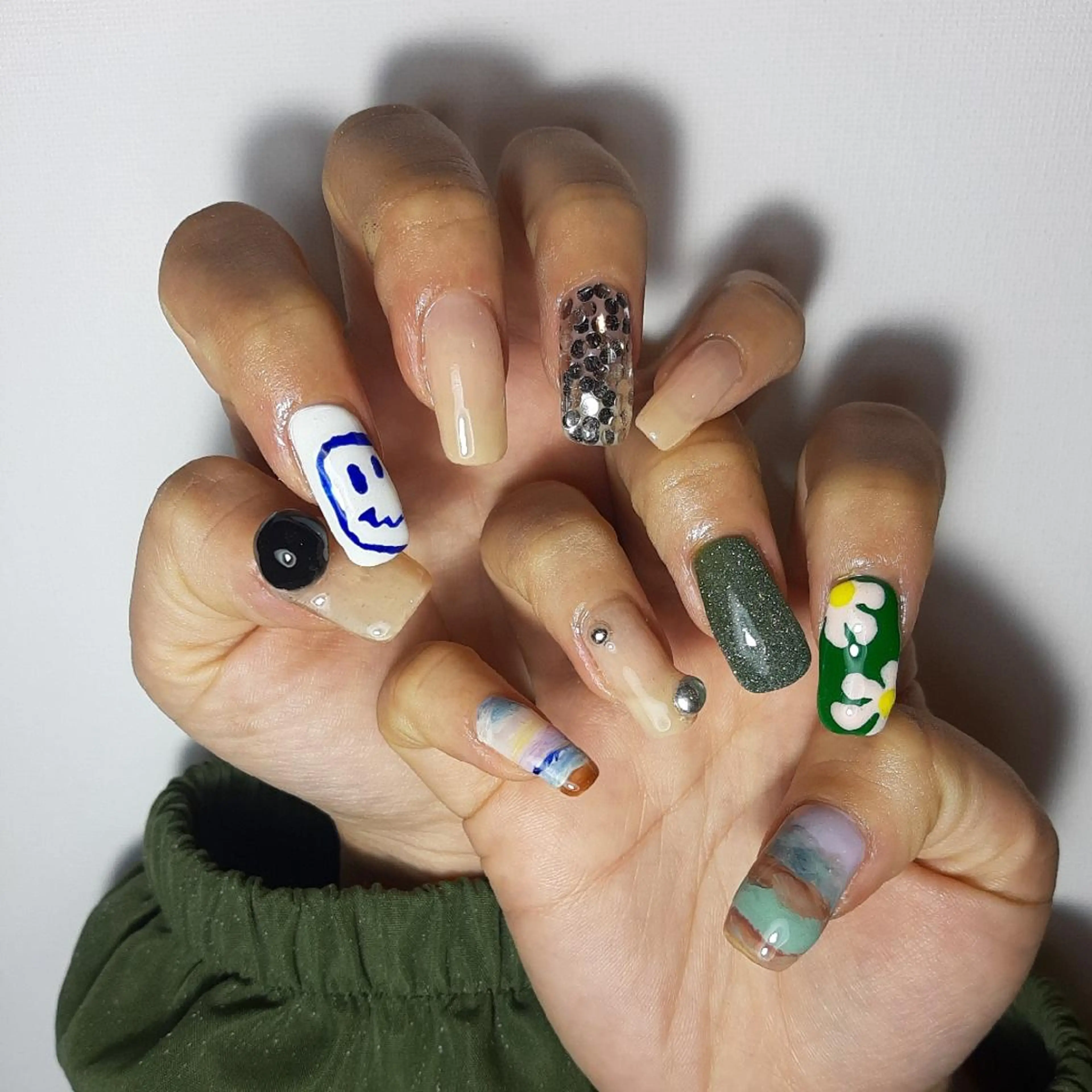 ネイル owlnail /持込みデザイン専門のネイルデザイン