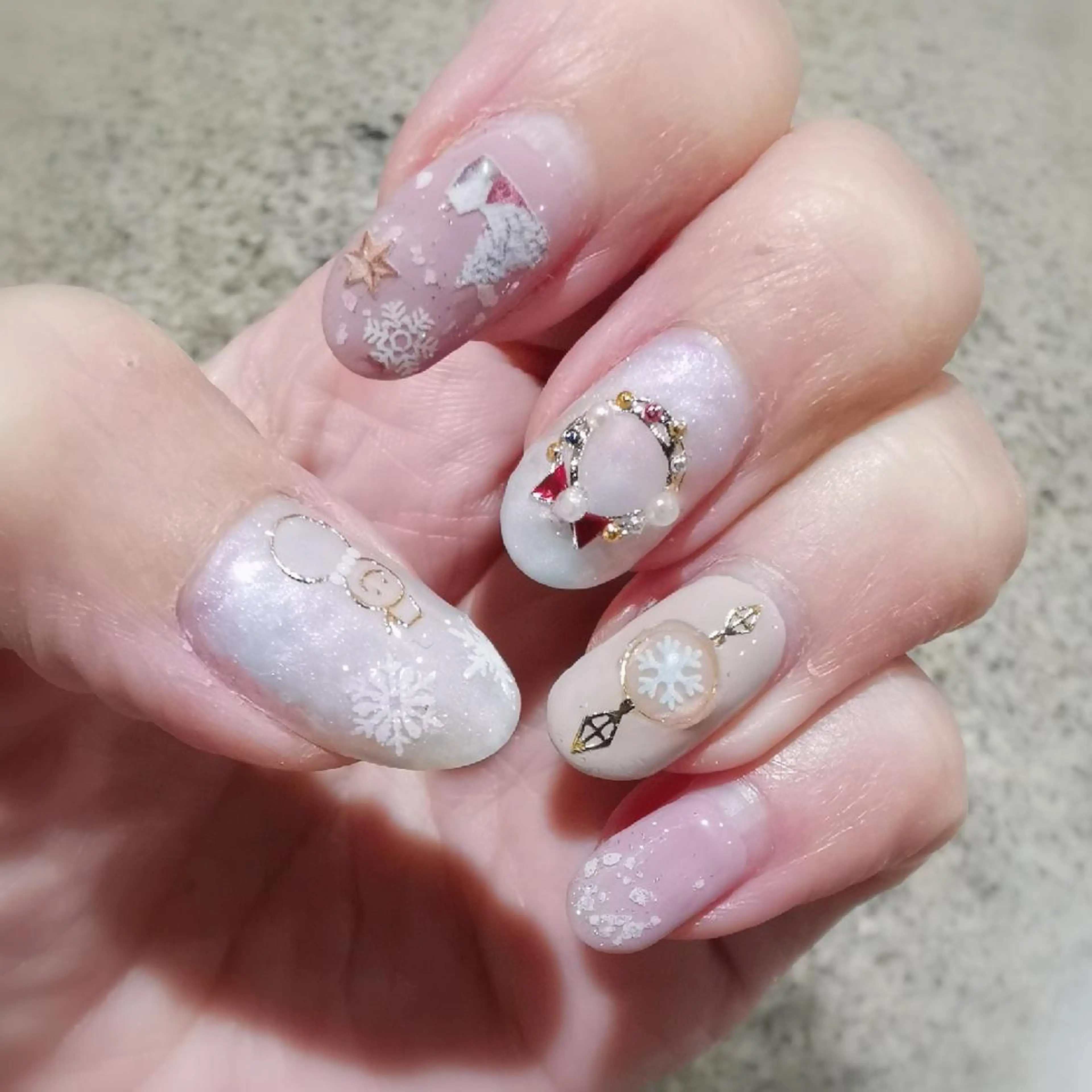 ネイル 冬ネイル クリスマス ハンドネイル reve あやののネイルデザイン