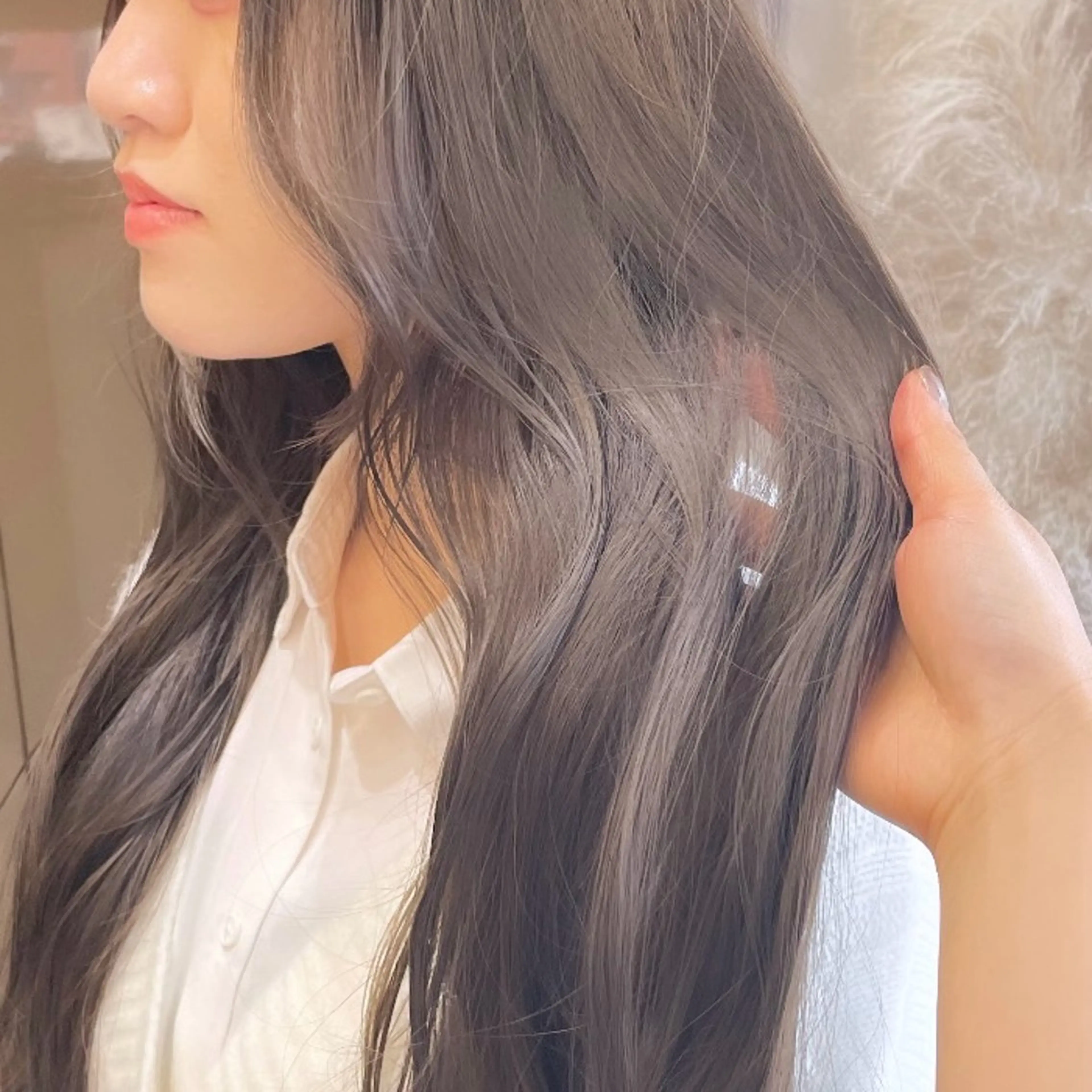 ロング カラー 透明感カラー グレージュ ヘアカラー Rui/透明感カラー 暖色/レイヤーカットのヘアスタイル