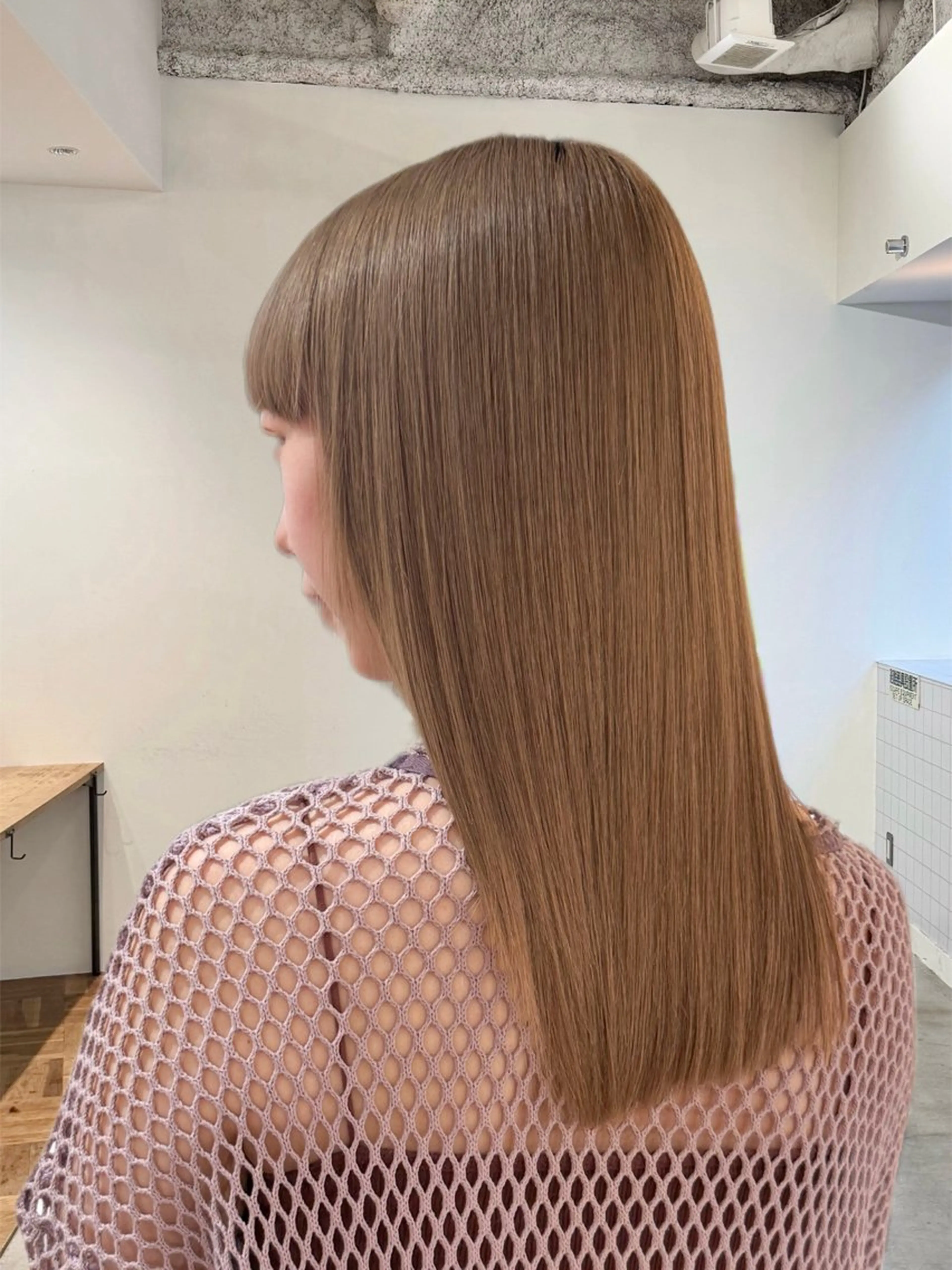 ロング カラー maruquee de mashu所属・モモコ/ブリーチ/ ミルクティカラーのヘアスタイル