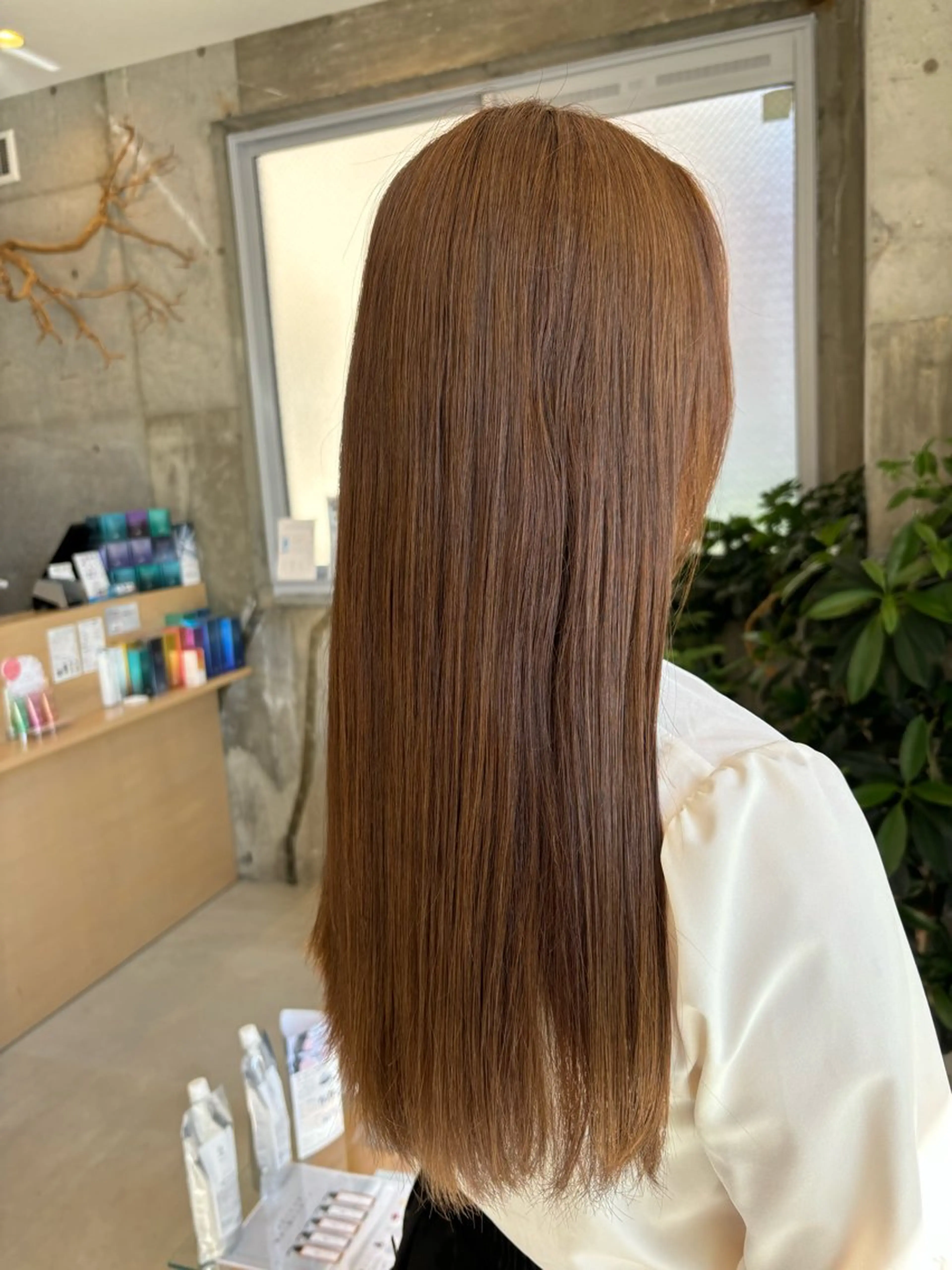 カラー 竹俣 千夏のヘアスタイル