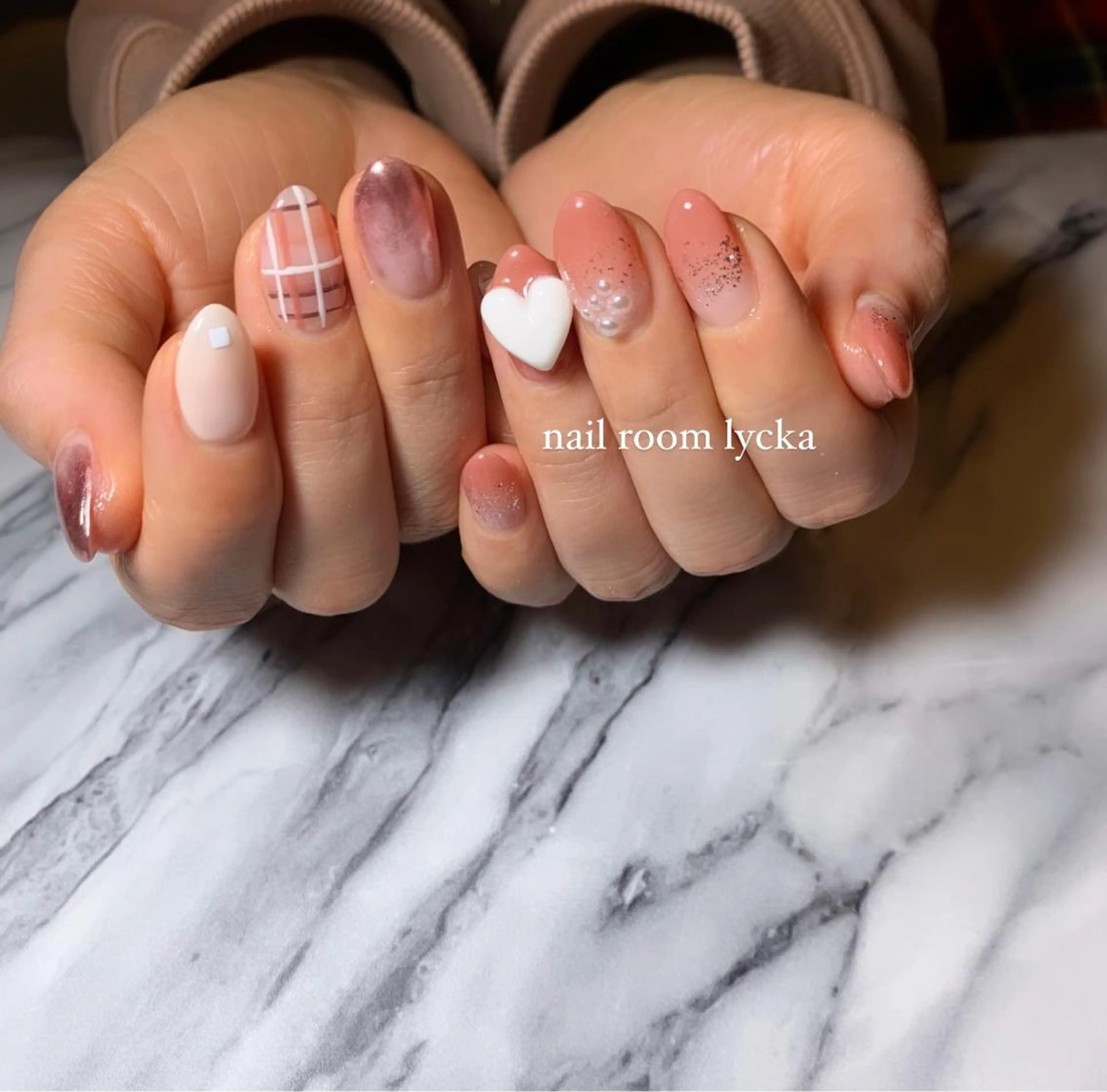 ネイル ﾈｲﾙﾙｰﾑﾘｯｶ 𝐦𝐚𝐲𝐮のネイルデザイン