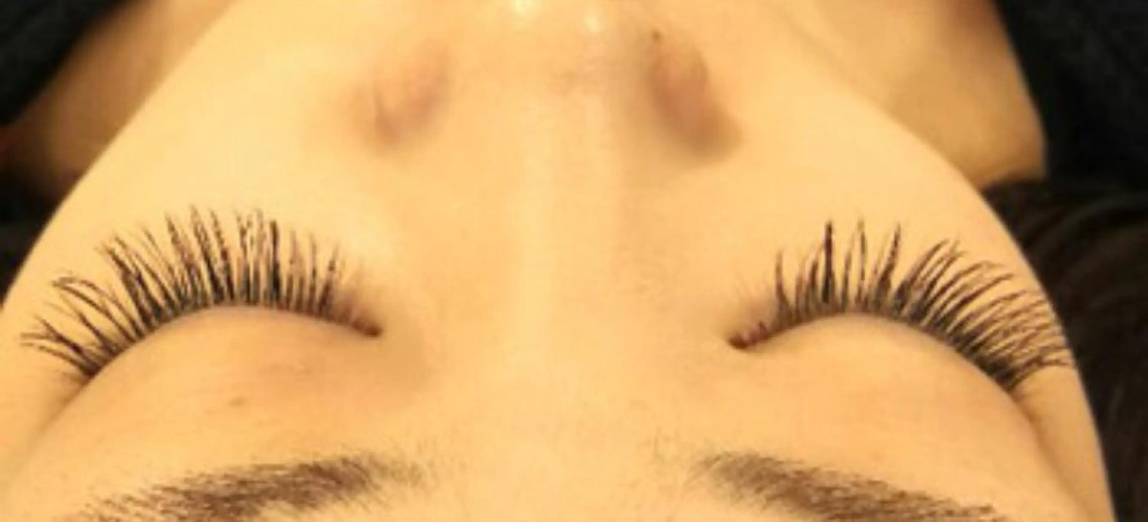 マツエク・マツパ eyelashsalon Lily所属・松本 綾子の眉毛・アイブロウイメージ