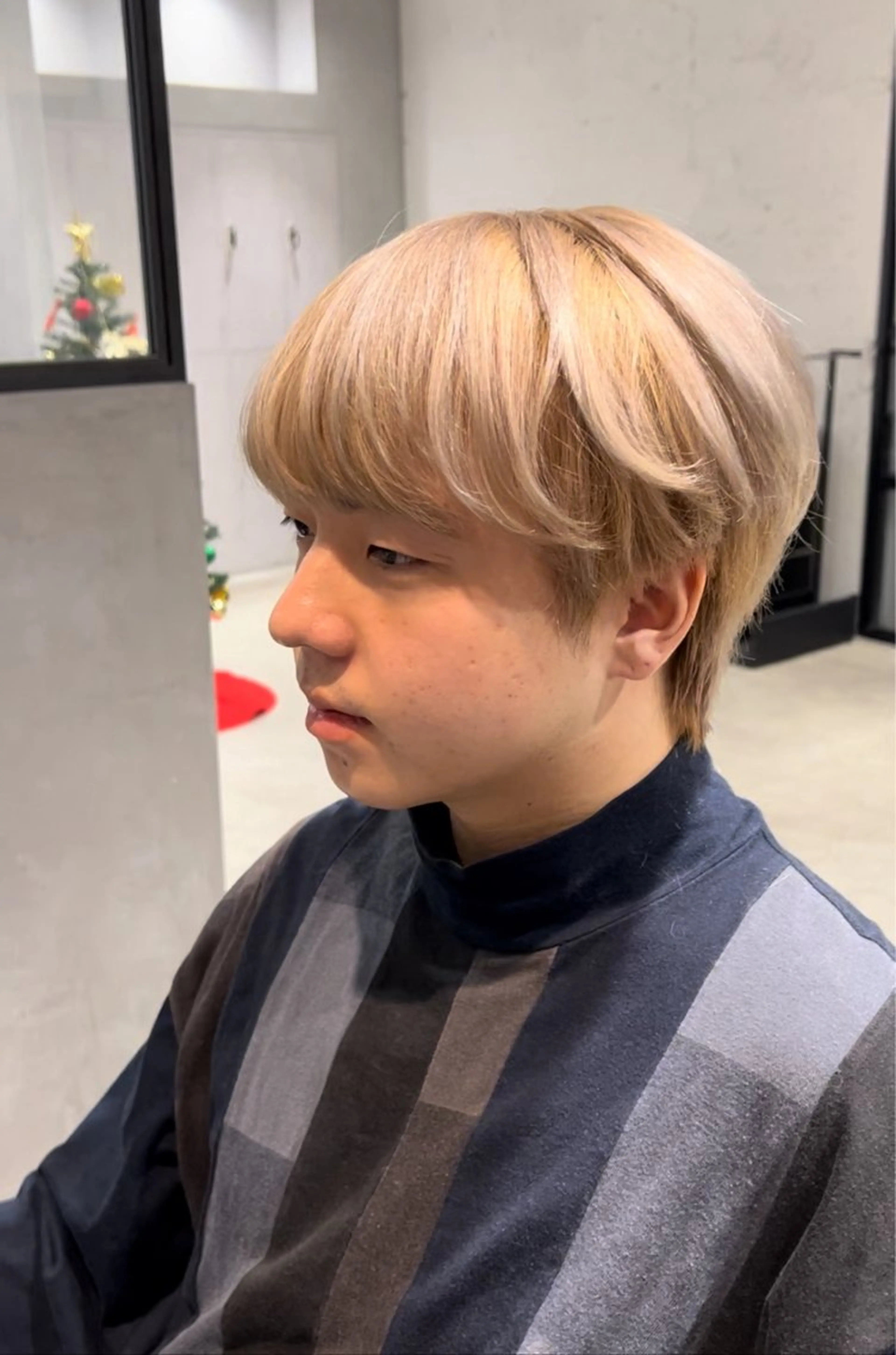 \\TikTok指名爆増//【🎁ダメージレスハイトーン🔥】ブリーチ&カラー【メンズ】【ミニモ学割】【レディース歓迎】の写真