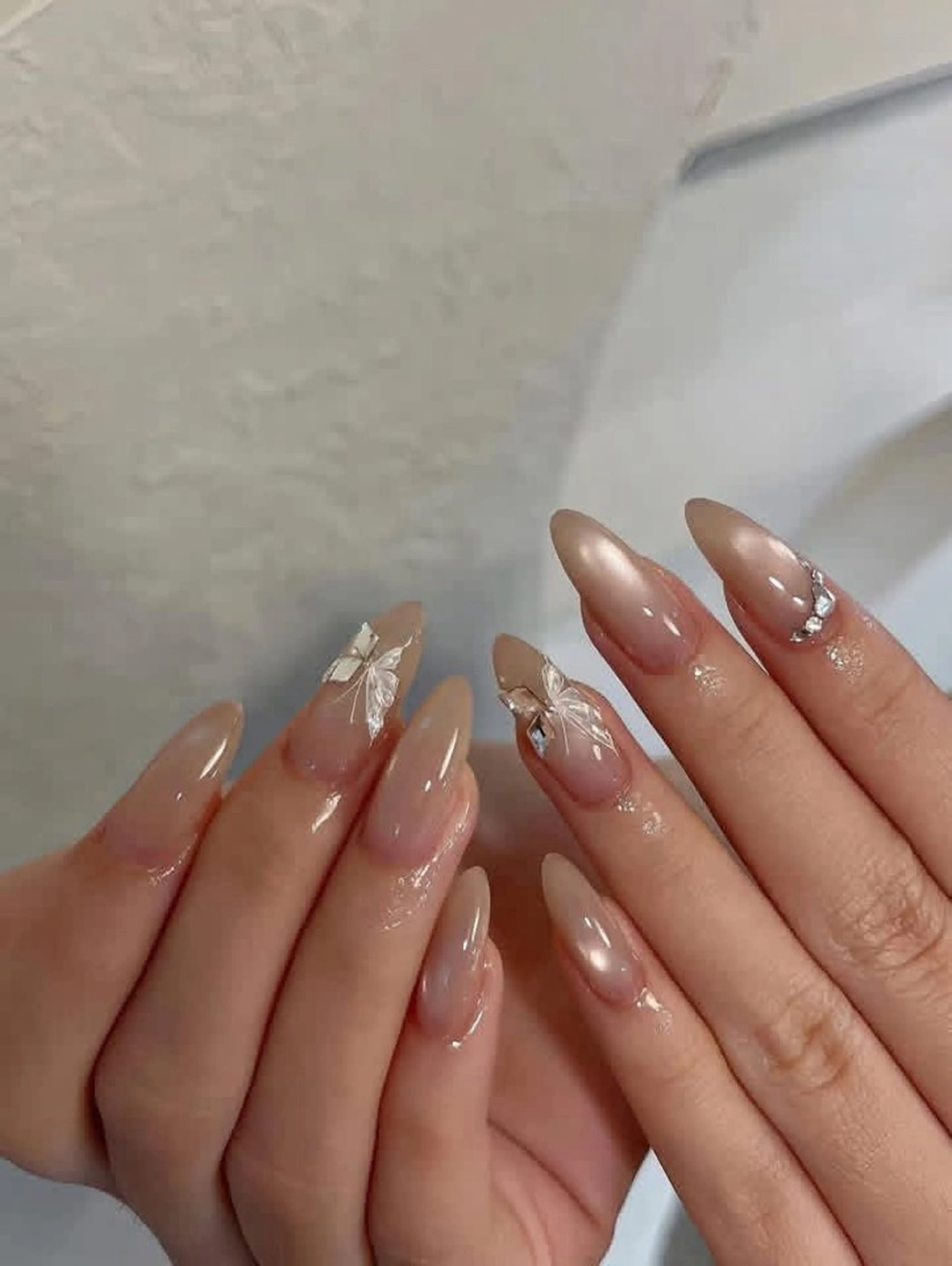 ネイル ハンドネイル T. Leeのネイルデザイン