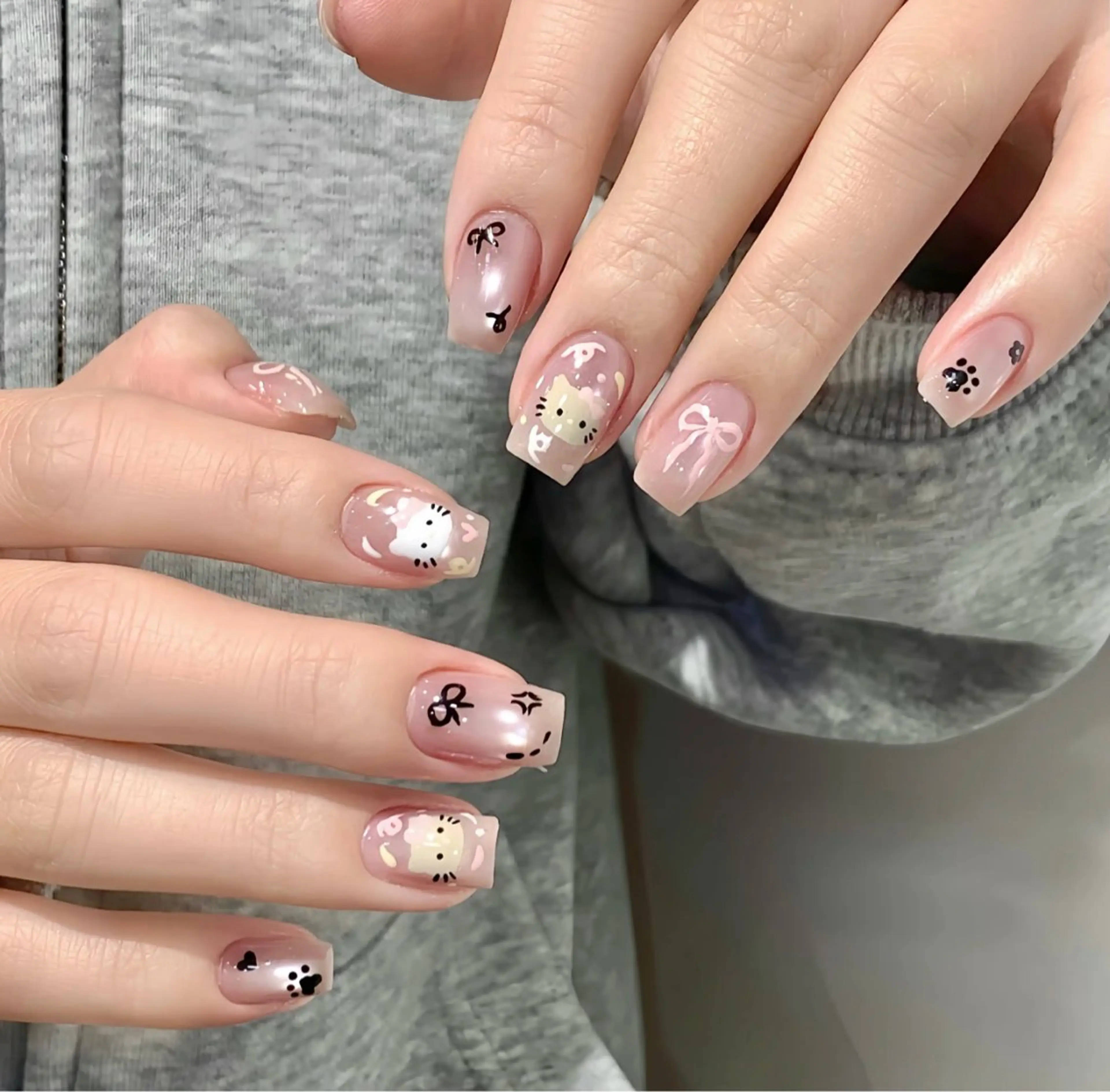 ネイル ハート 韓国ネイル オフィスネイル ワンカラーネイル シンプルネイル ハンドネイル Lynn_ Nailのネイルデザイン