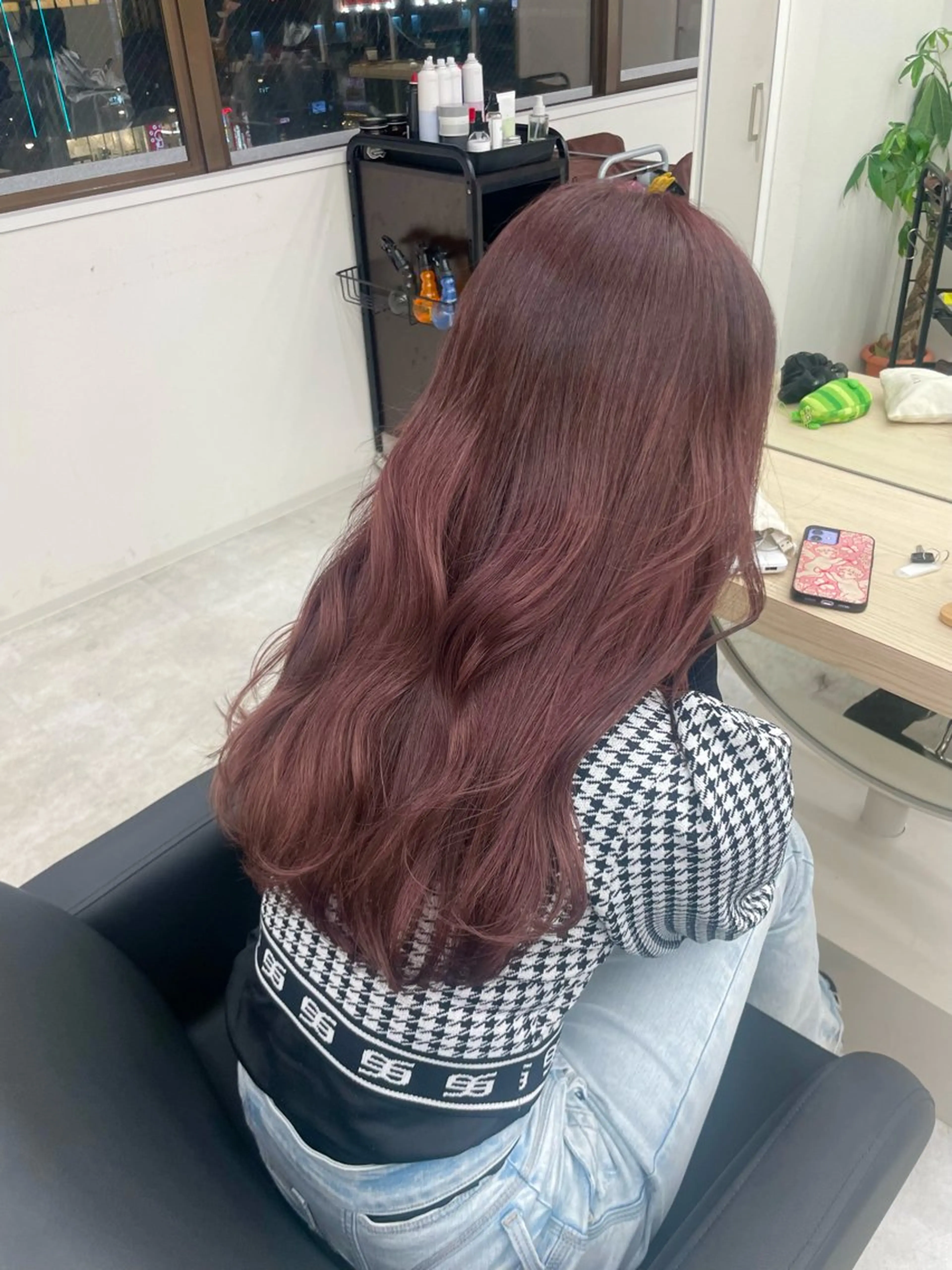 ロング ヘアカラー 抜け感style💎 𝑹𝑼𝑵𝑨のヘアスタイル