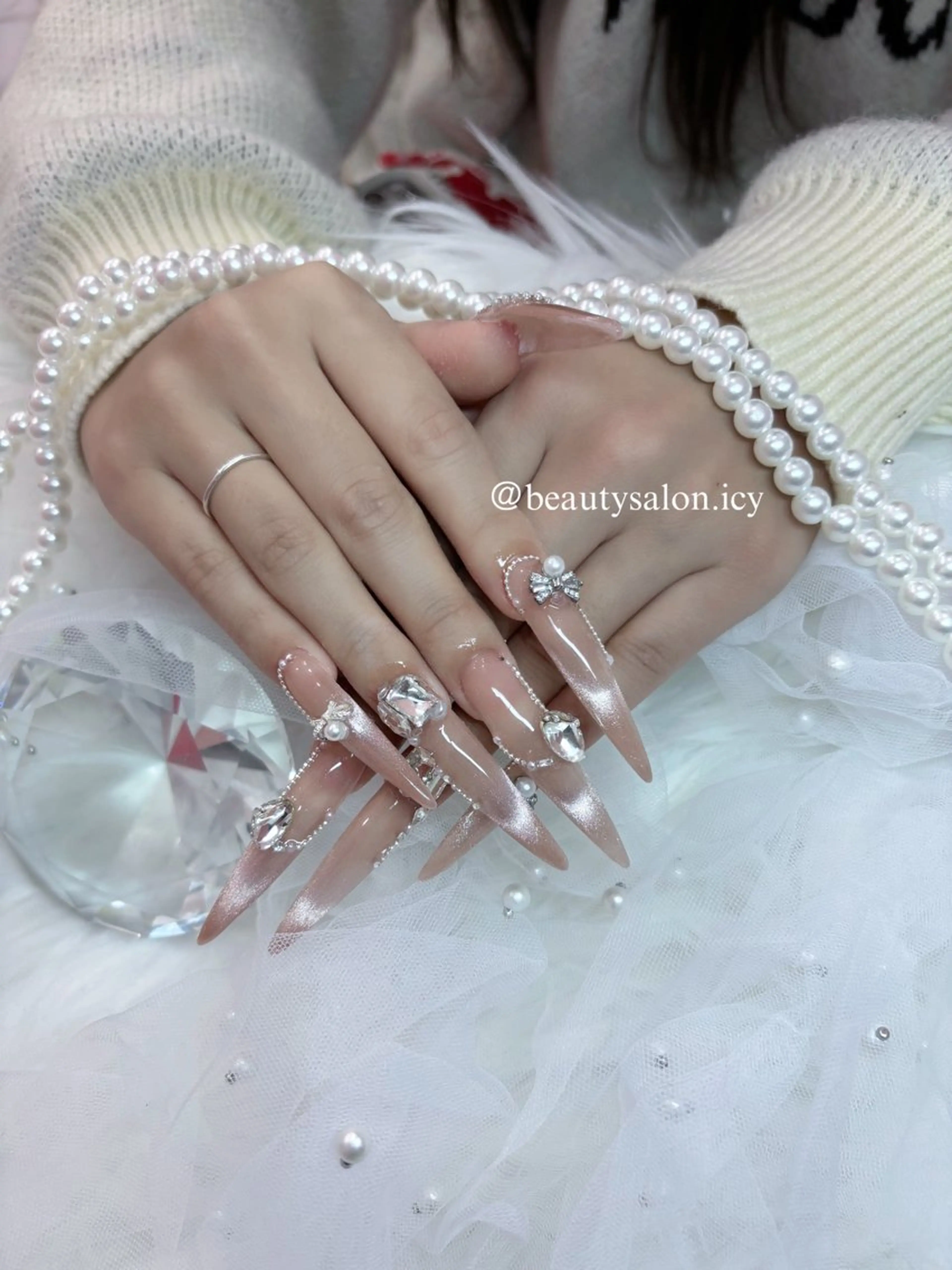 ネイル 韓国ネイル ロングネイル メンズネイル ワンホンネイル ハンドネイル ビューティーサロン ICYのネイルデザイン