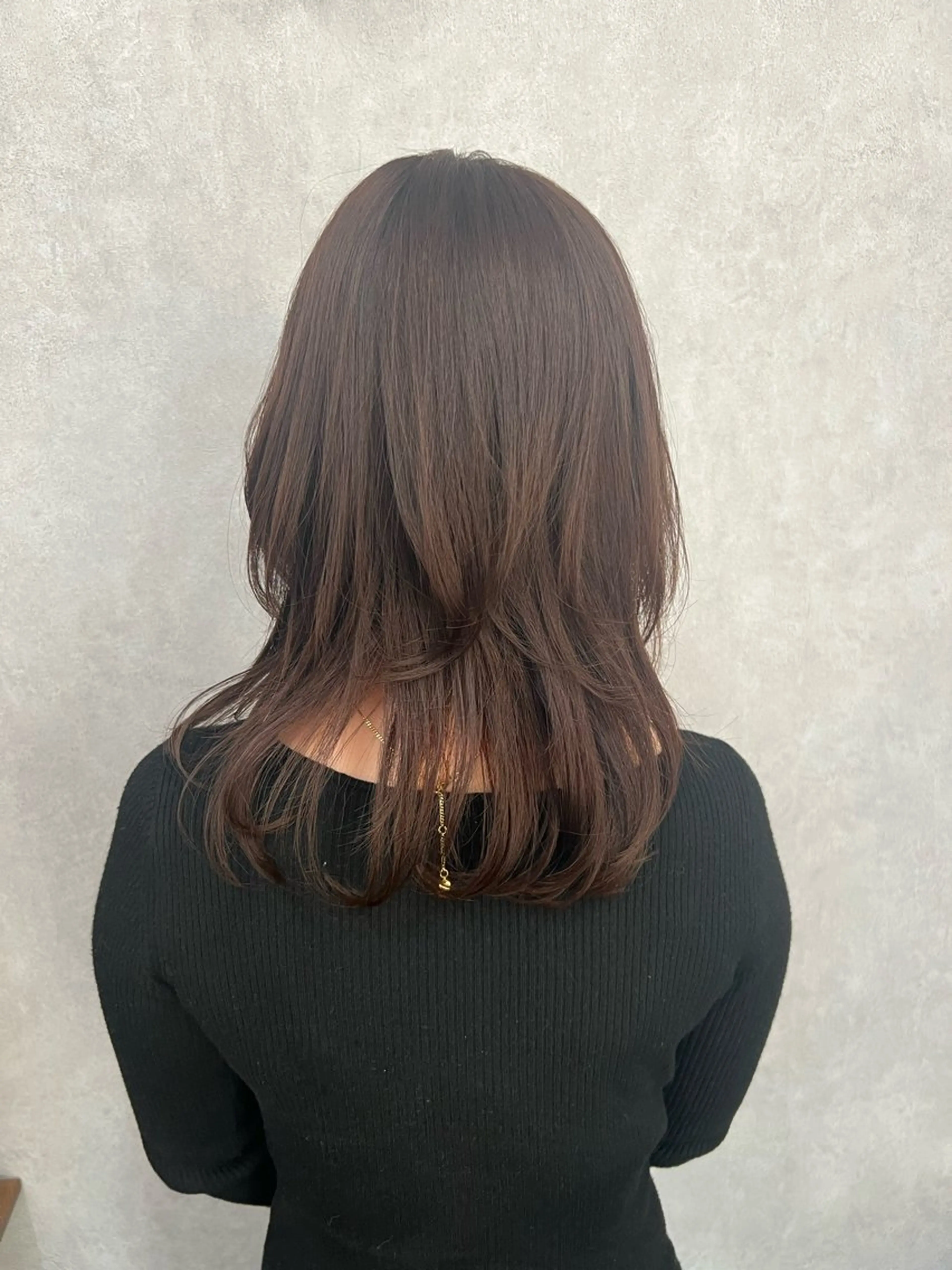 ミディアム ミディアムレイヤー レイヤーカット 小顔カット カット uNu Hair Room所属・樫村 隼人のヘアスタイル