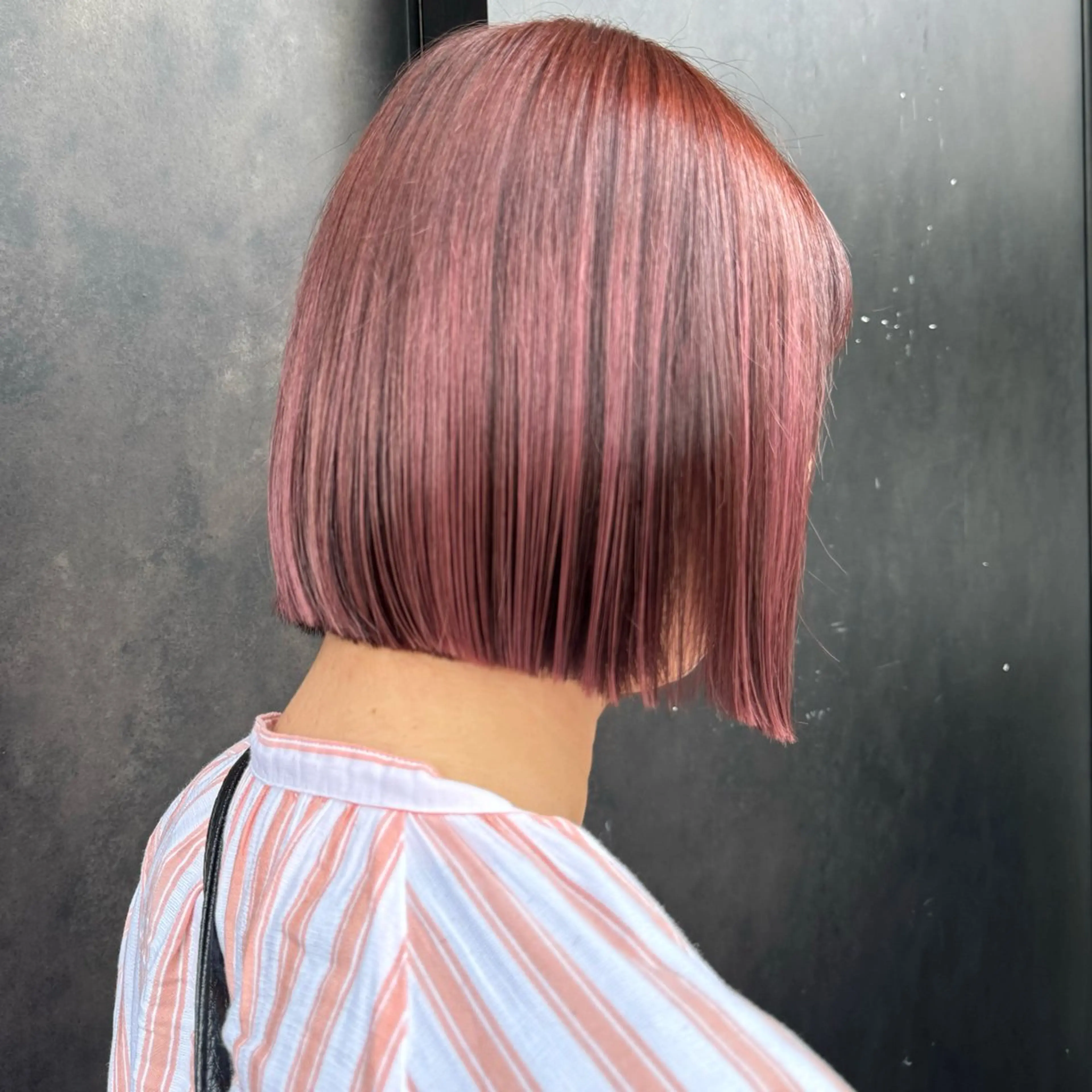 ショート カラー ブリーチ ケアブリーチ ダブルカラー ハイライトカラー ブリーチなしカラー ヘアカラー 比嘉 陽のヘアスタイル