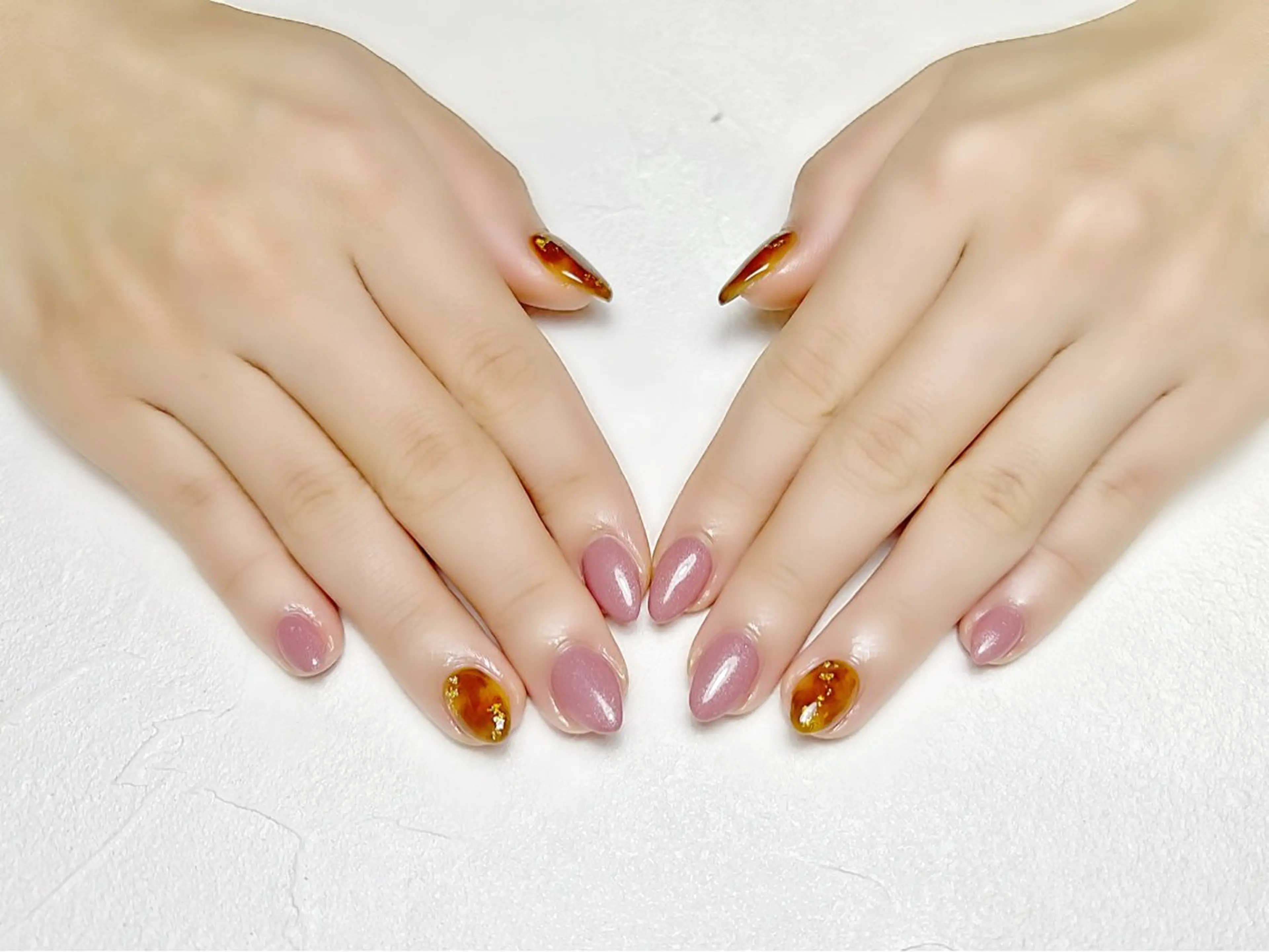 ネイル べっ甲ネイル ニュアンスネイル rouse nail RISATOのネイルデザイン