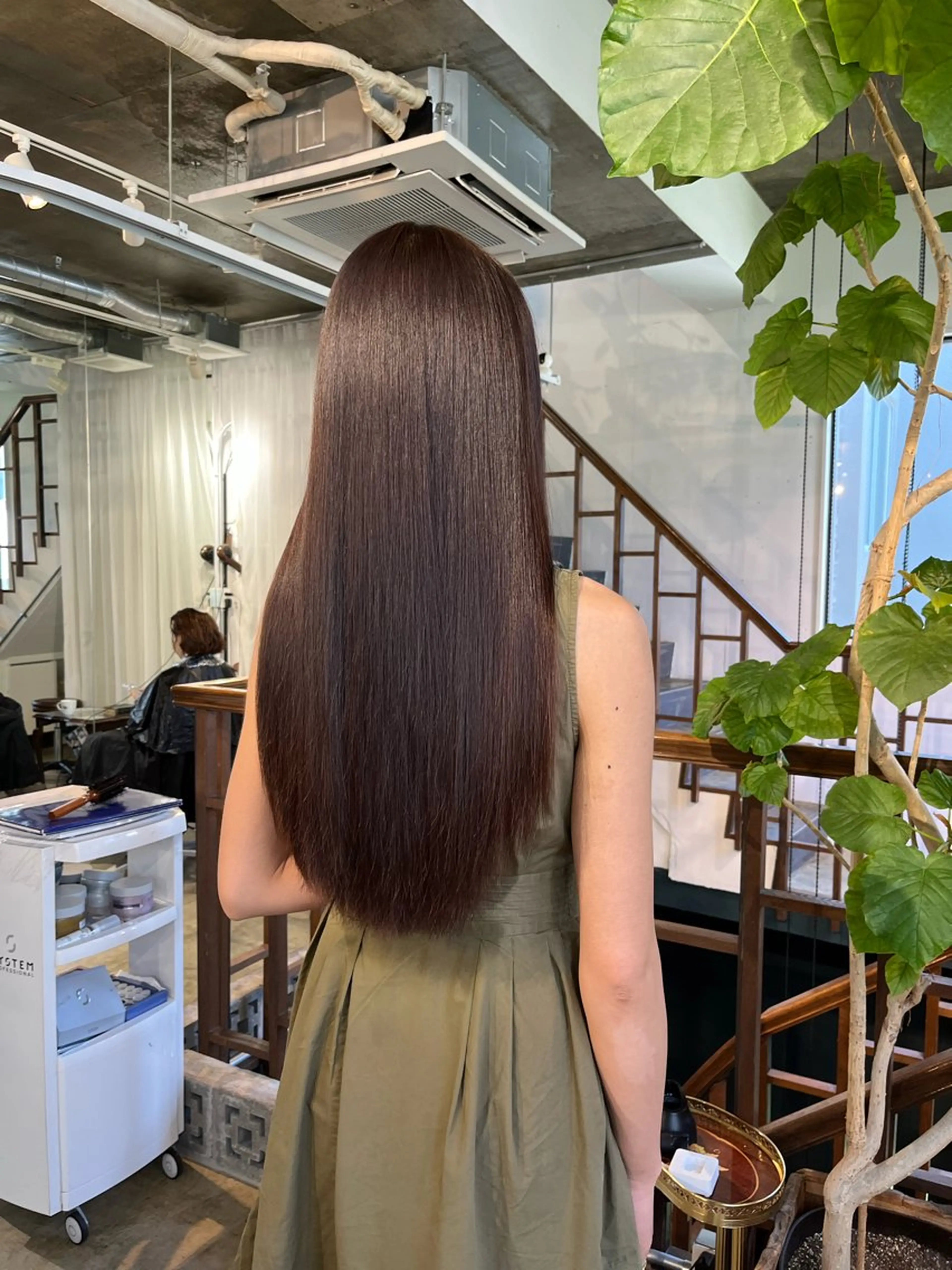 ロング トリートメント トリートメント 海音🌺レイヤー カット/ケアリストのヘアスタイル