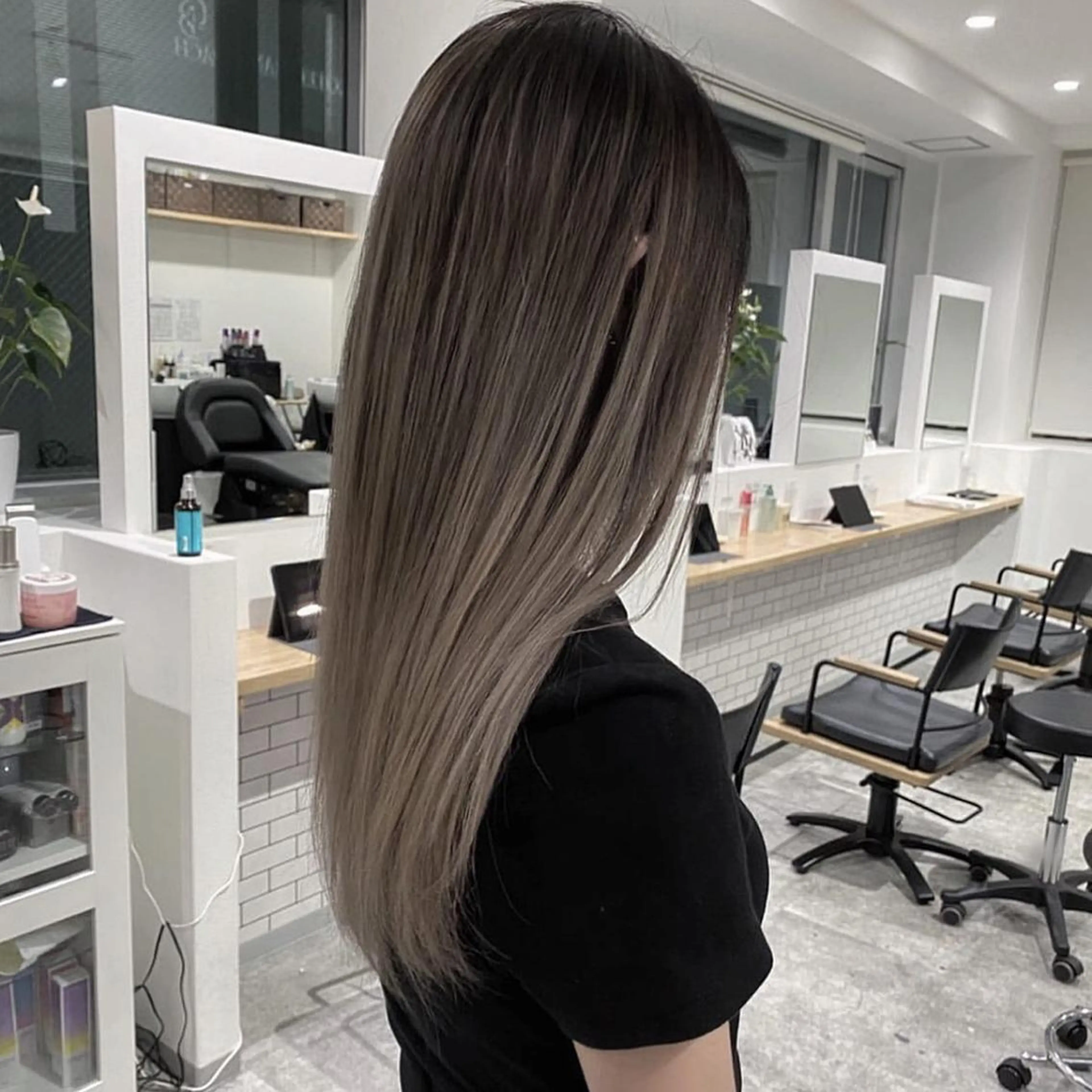 セミロング カラー グラデーションカラー カット JILBLAN京都 ショート/ハイライトのヘアスタイル