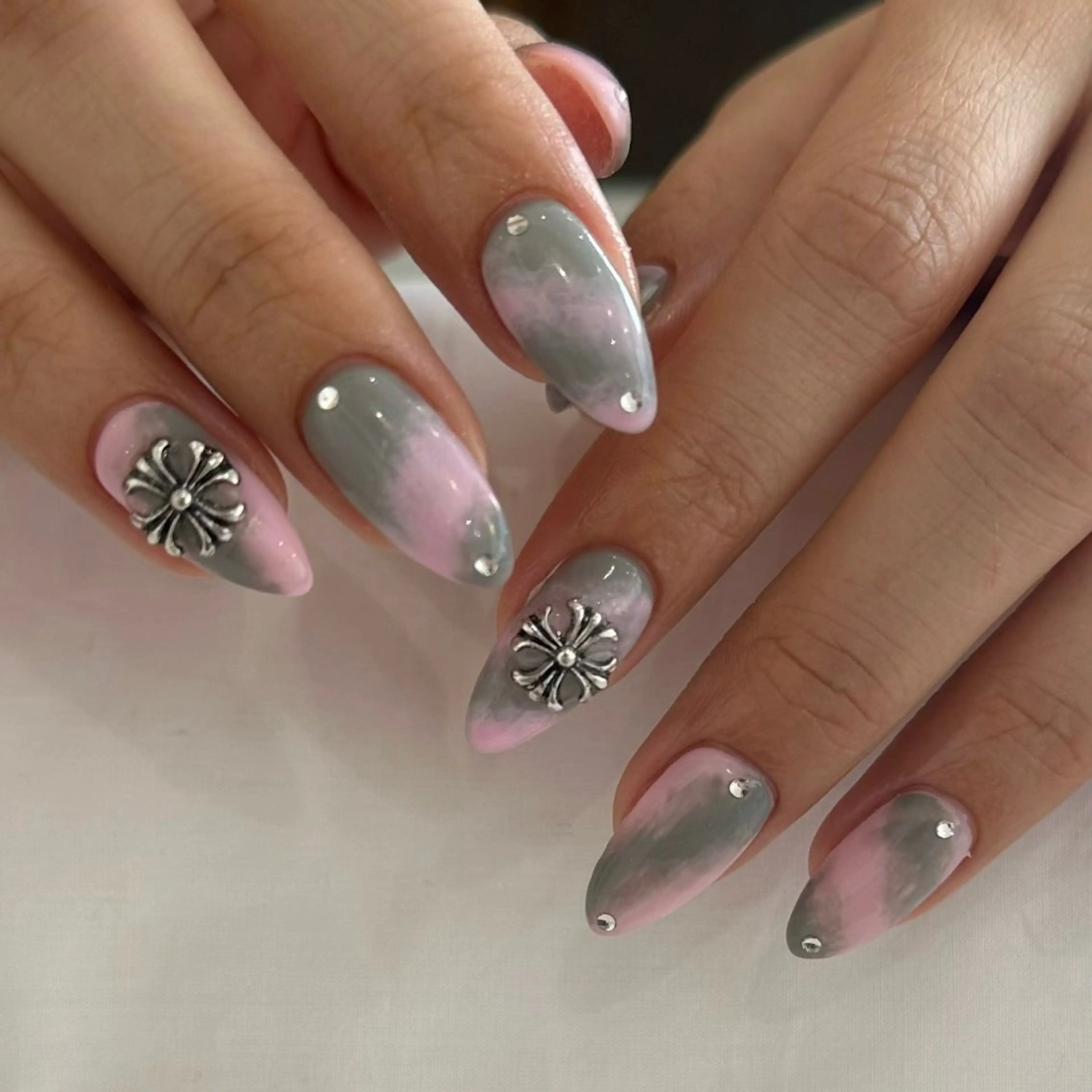 ネイル nail salon LIFE2nd所属・be' Yuhiのネイルデザイン