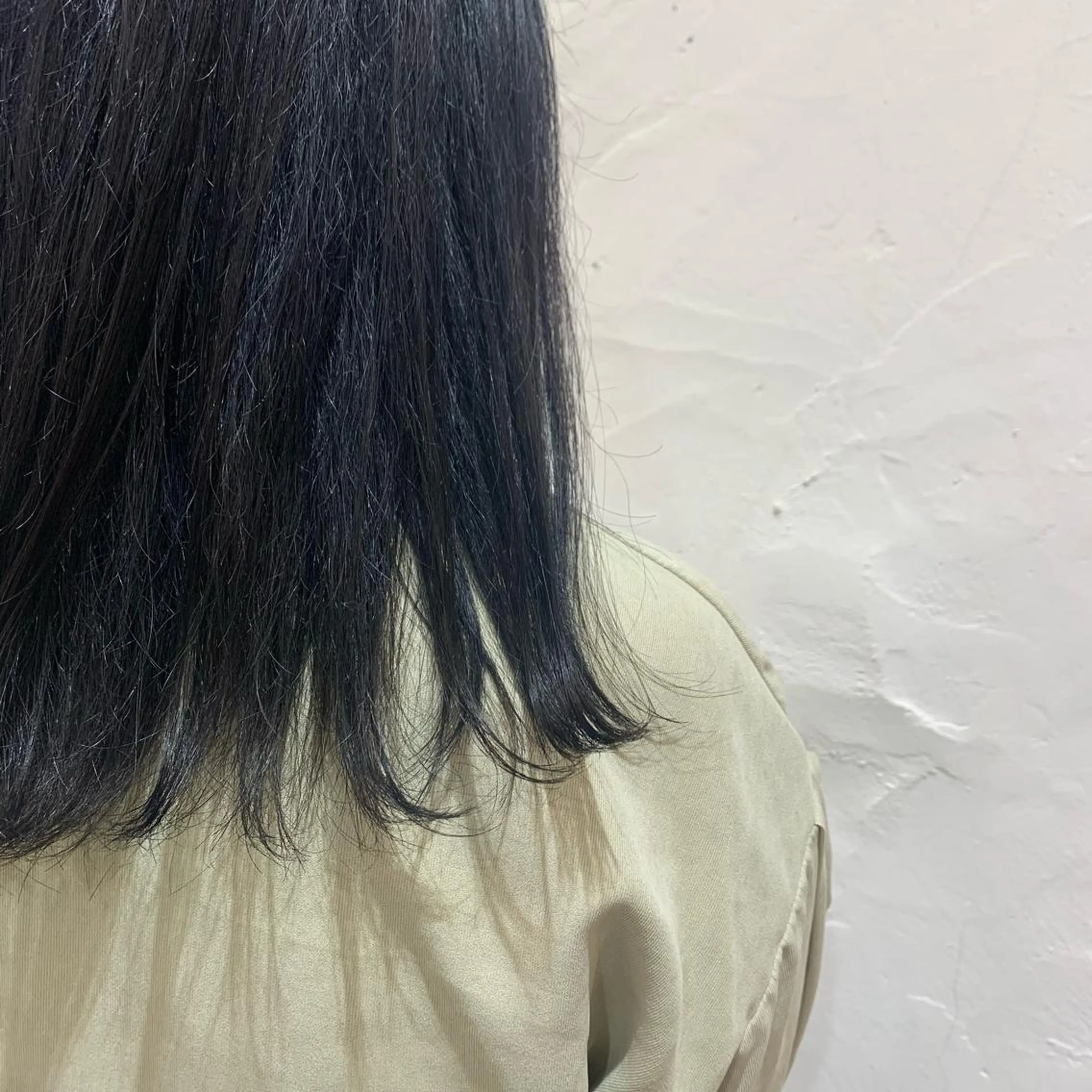 セミロング カラー ブリーチ 吉田 夢のヘアスタイル