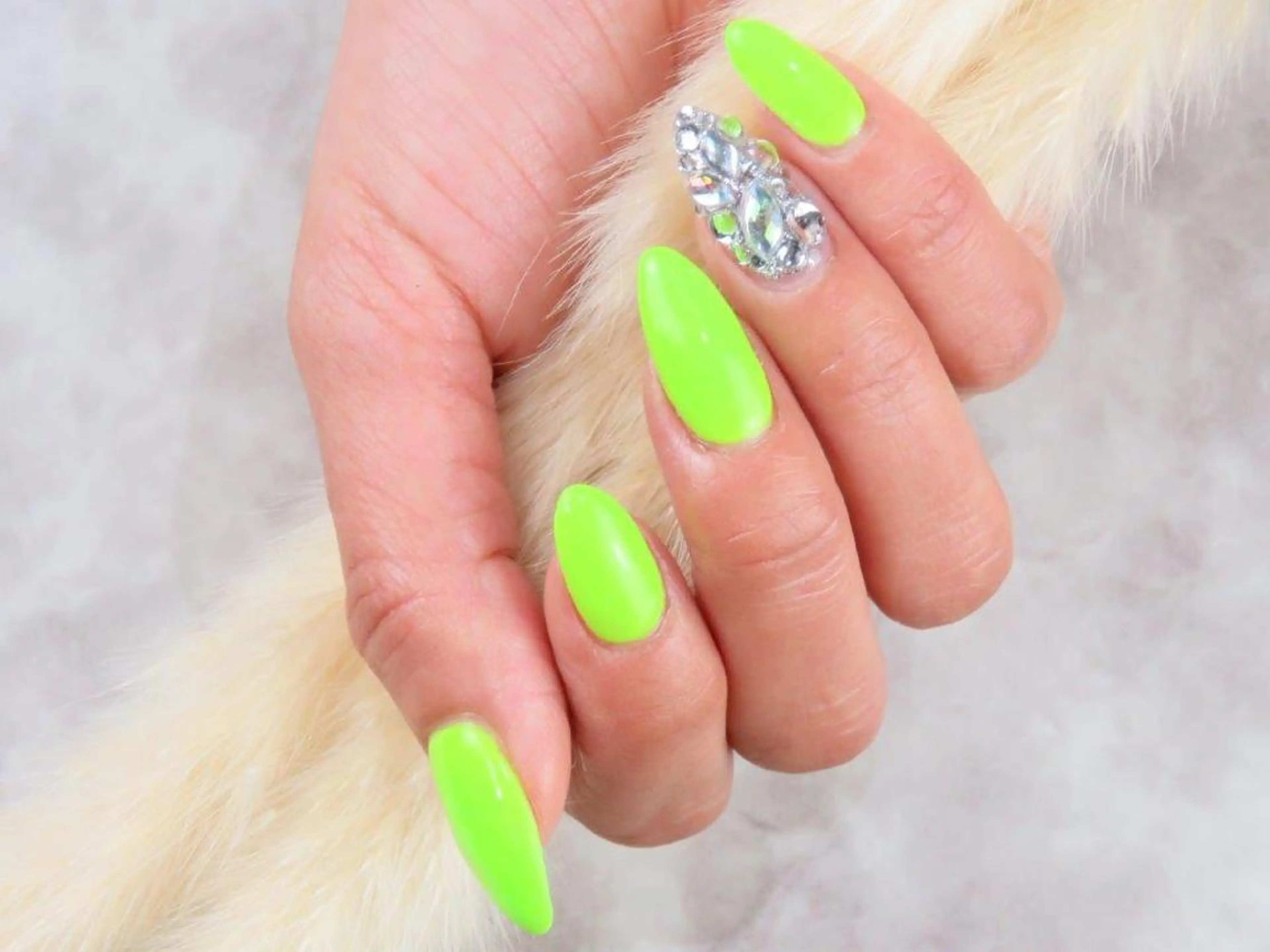 ネイル ハンドネイル NAIL Salon IP所属・長谷川 奈緒美のネイルデザイン