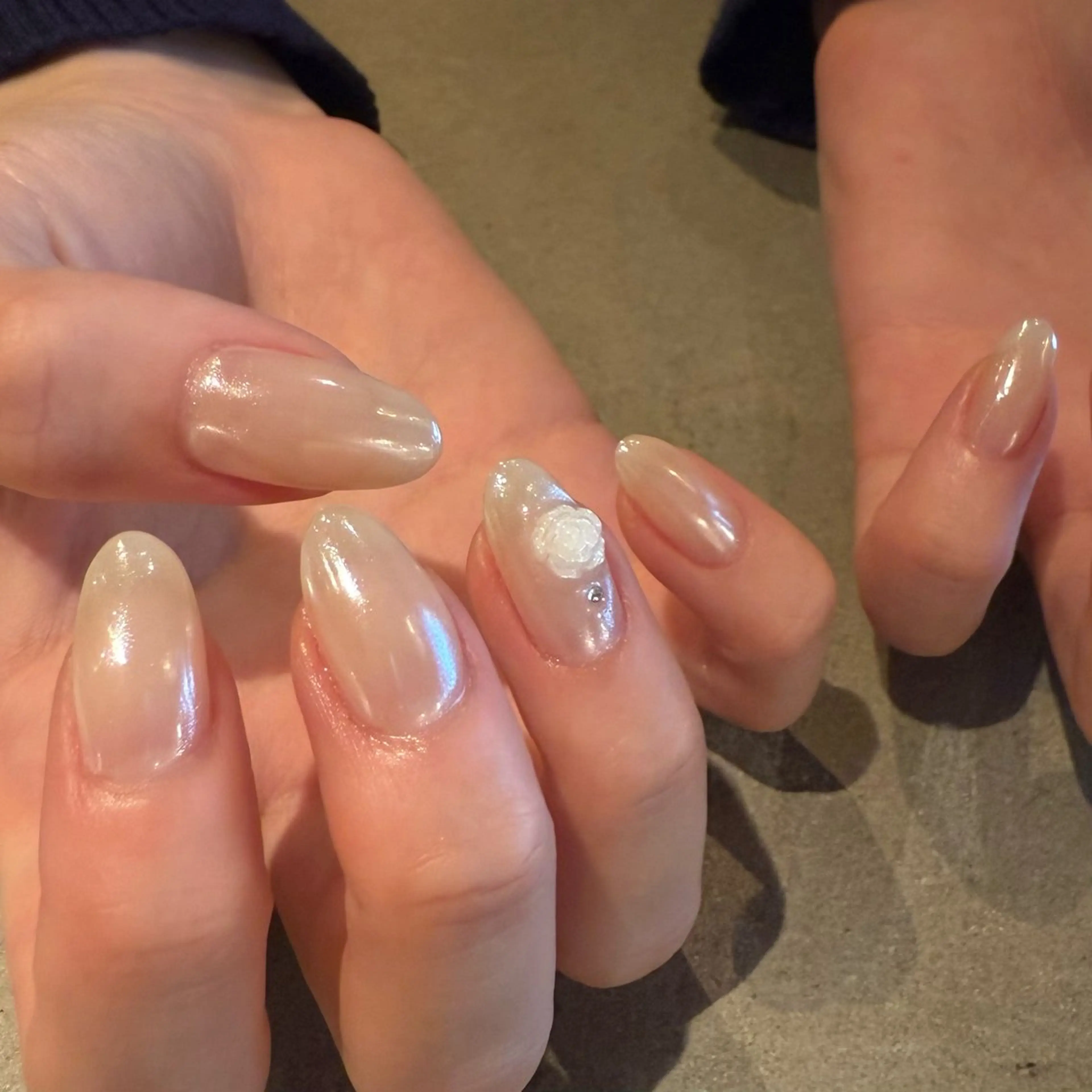 ネイル ミラーネイル 長谷川 亜美のネイルデザイン