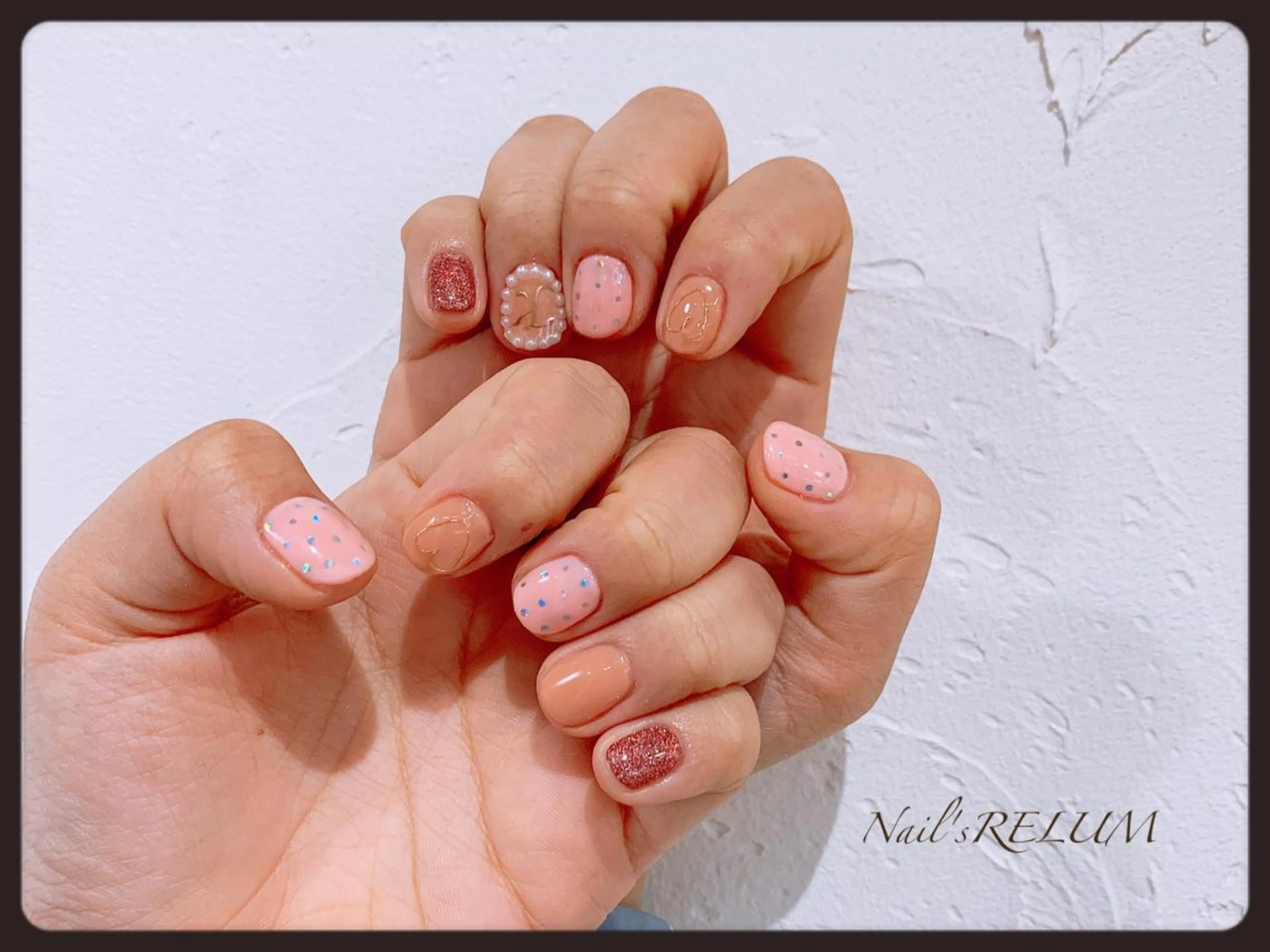 ネイル THECOLORS所属・近貞 莉奈のネイルデザイン