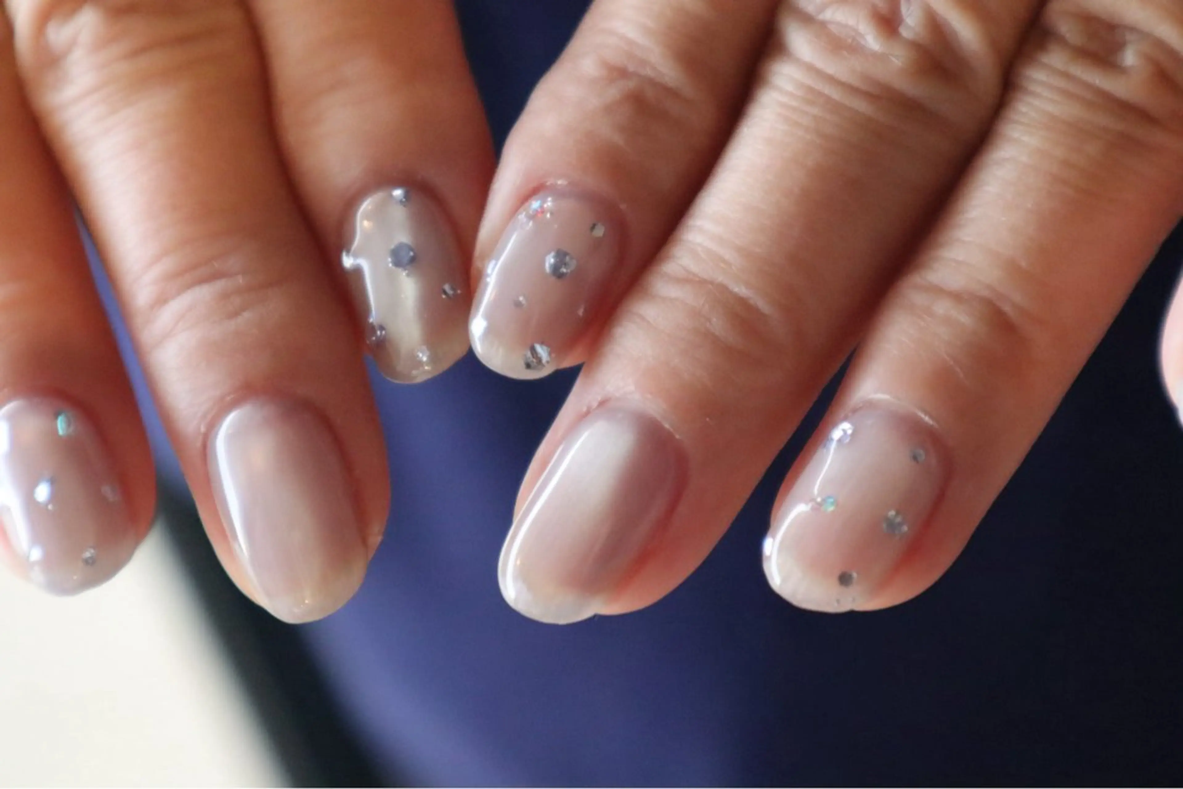 ネイル ブルー ドット ラメ(グリッター) マグネットネイル ハンドネイル Nail salon Chiffonのネイルデザイン