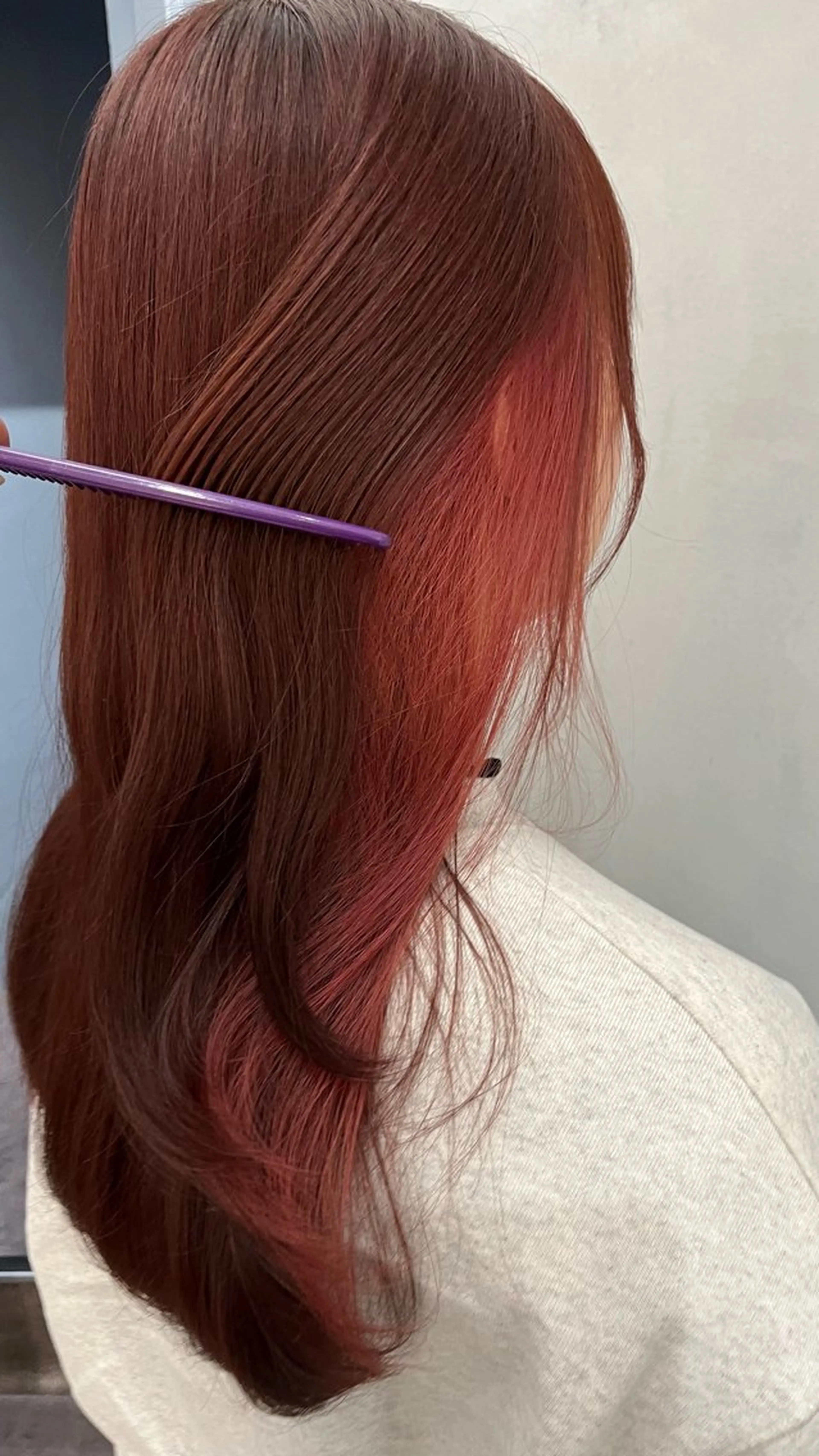 ロング カラー イヤリングカラー 𝙆𝙖𝙞🎀🩶 レイヤー/縮毛矯正のヘアスタイル