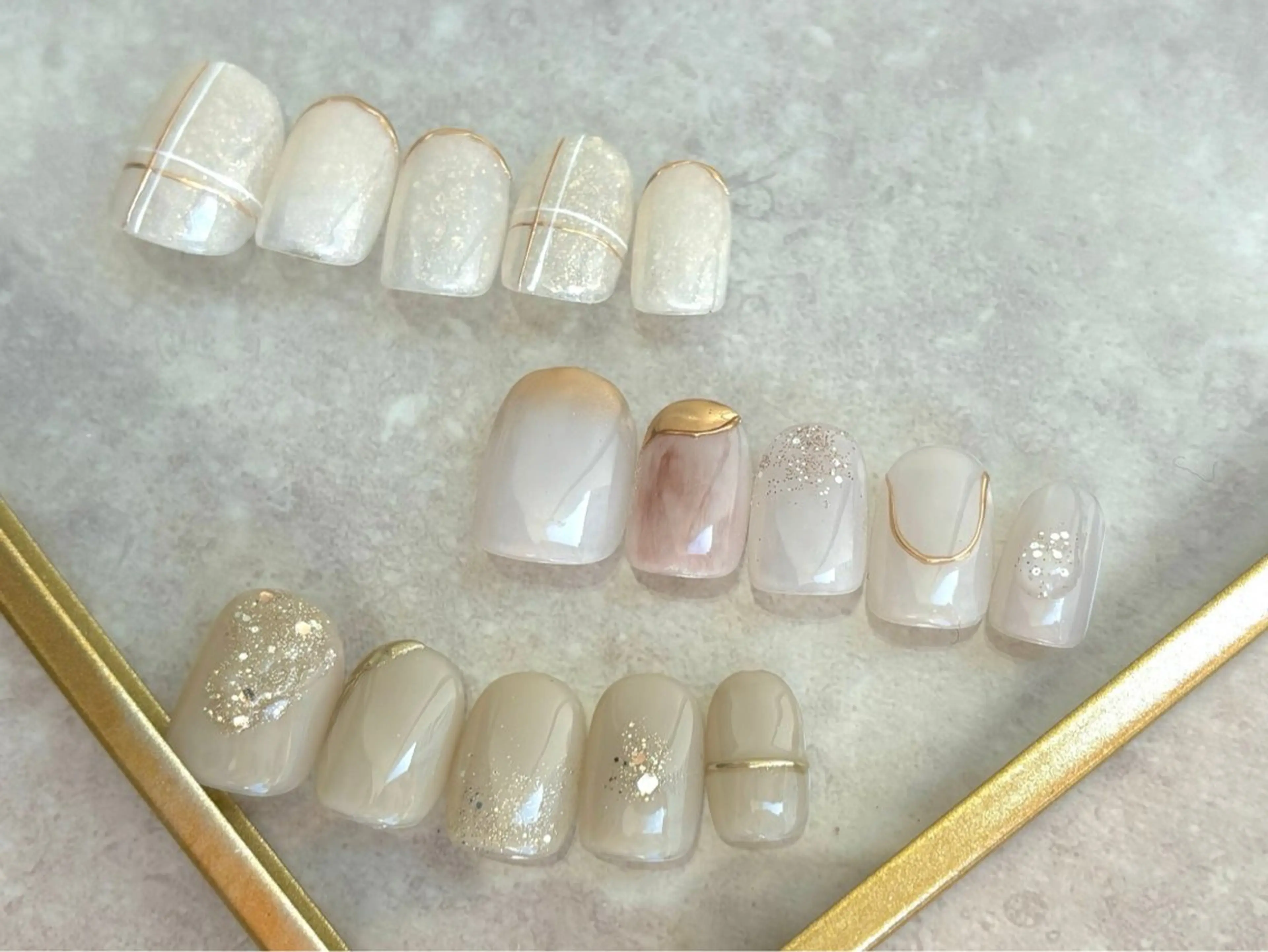 ネイル ニュアンスネイル aoi .のネイルデザイン