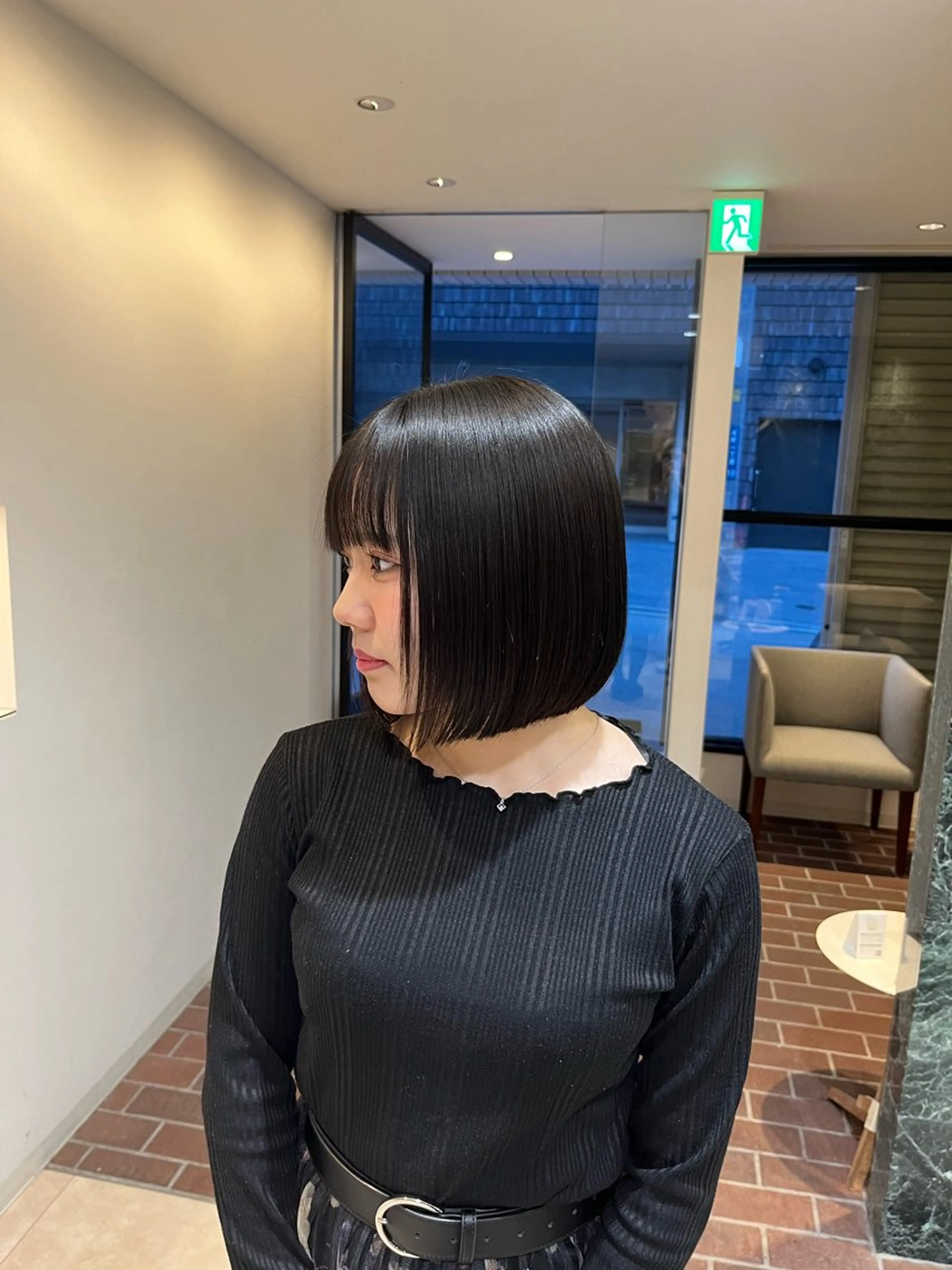 ショート 切りっぱなしボブ ボブ 髪の修復専門サロン　hair place VIVE所属・KOTA / ハイトーン/髪質改善のヘアスタイル
