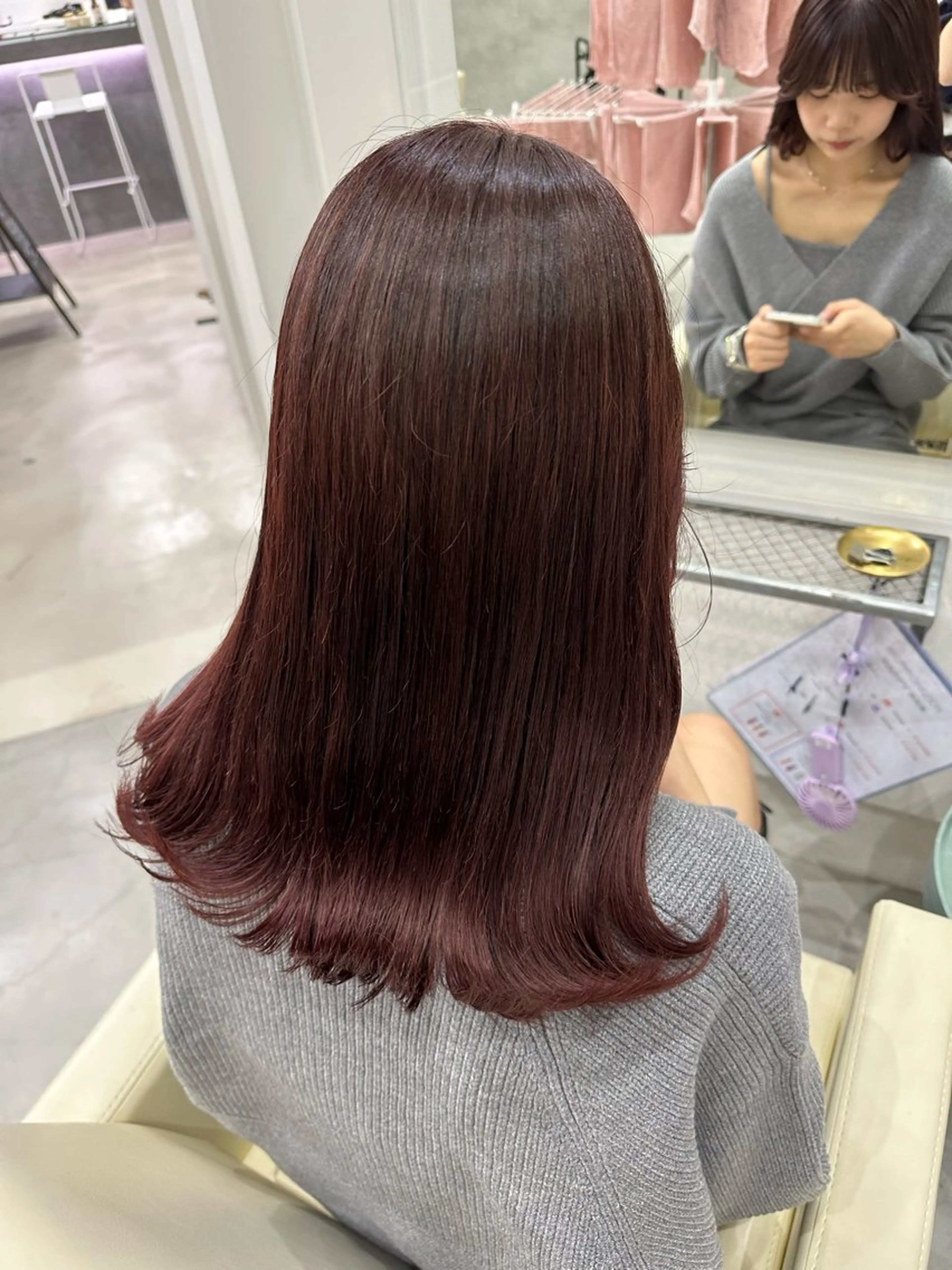 セミロング カラー さあや 【透け感/艶感】のヘアスタイル