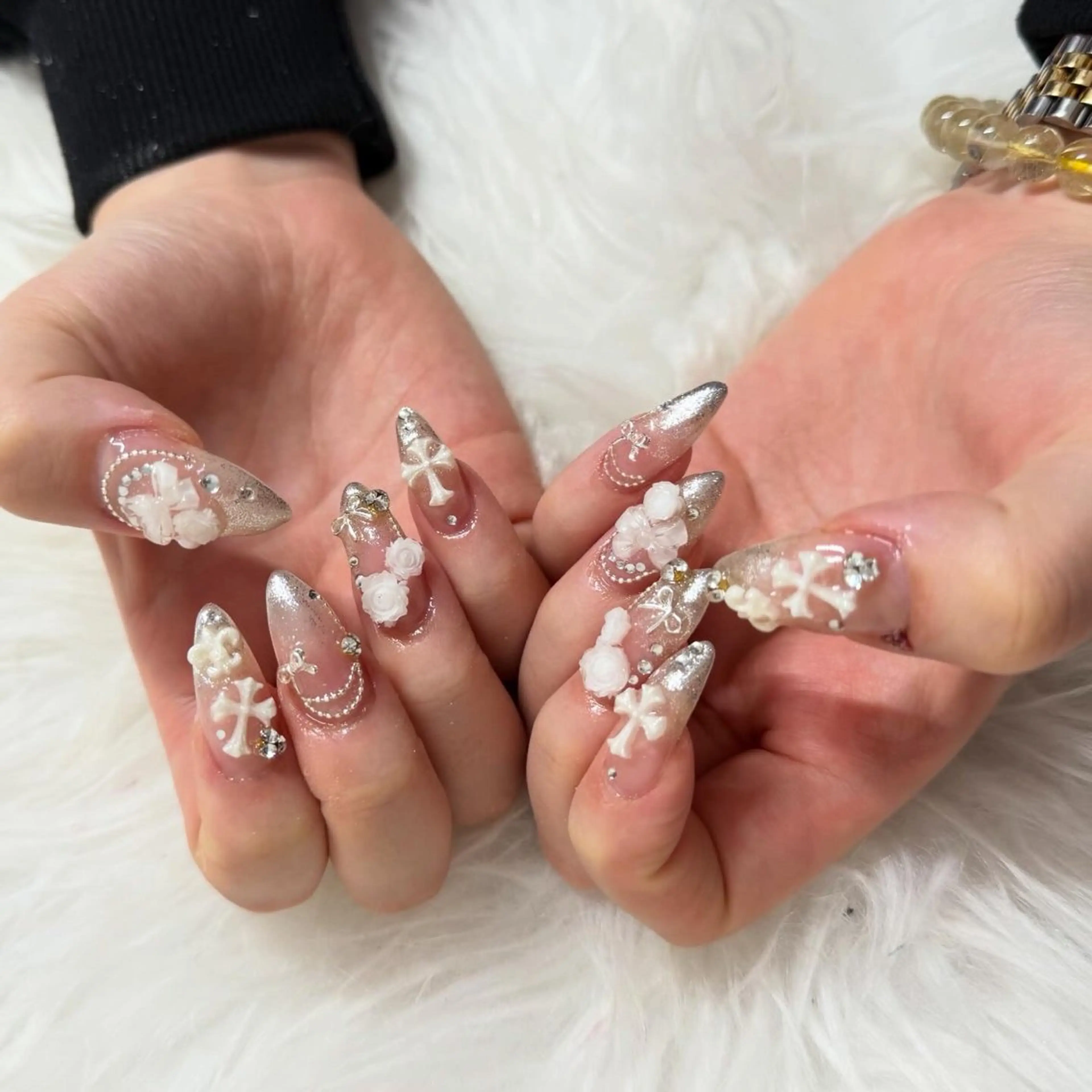 ロング ハンドネイル mao .のネイルデザイン