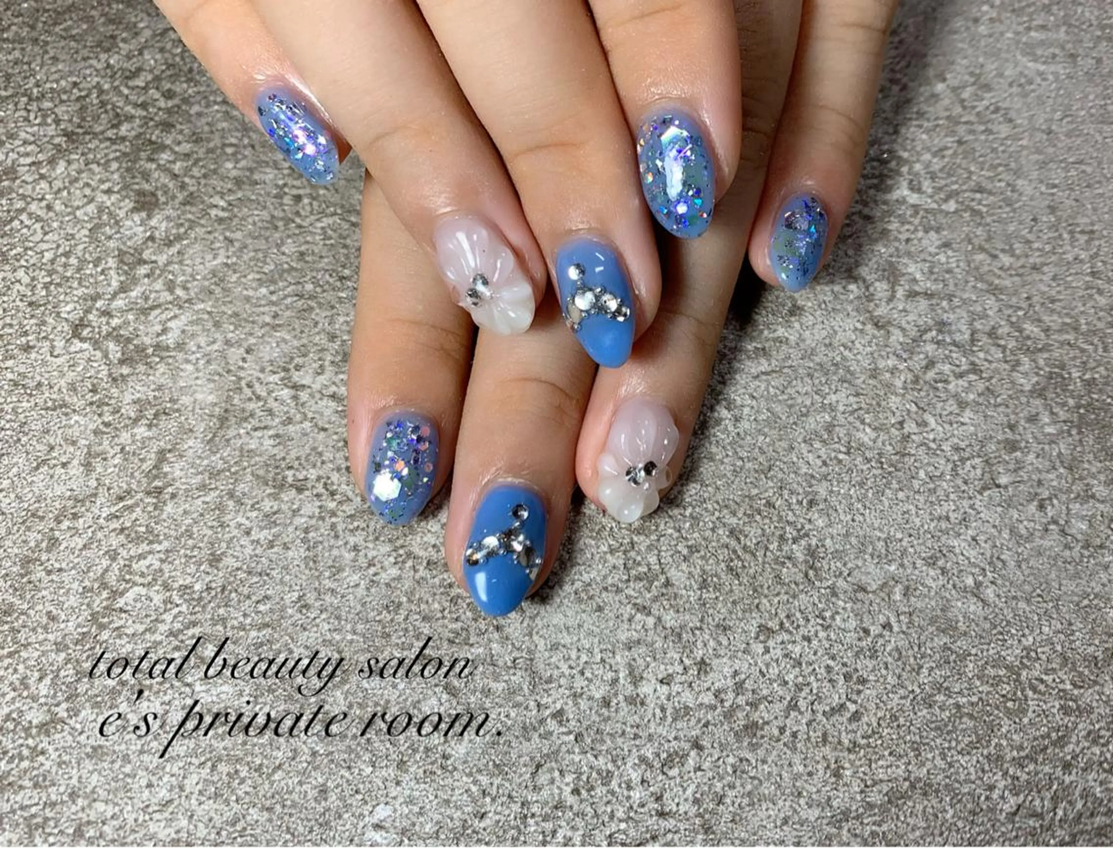 ネイル LAVISH nail salonのネイルデザイン