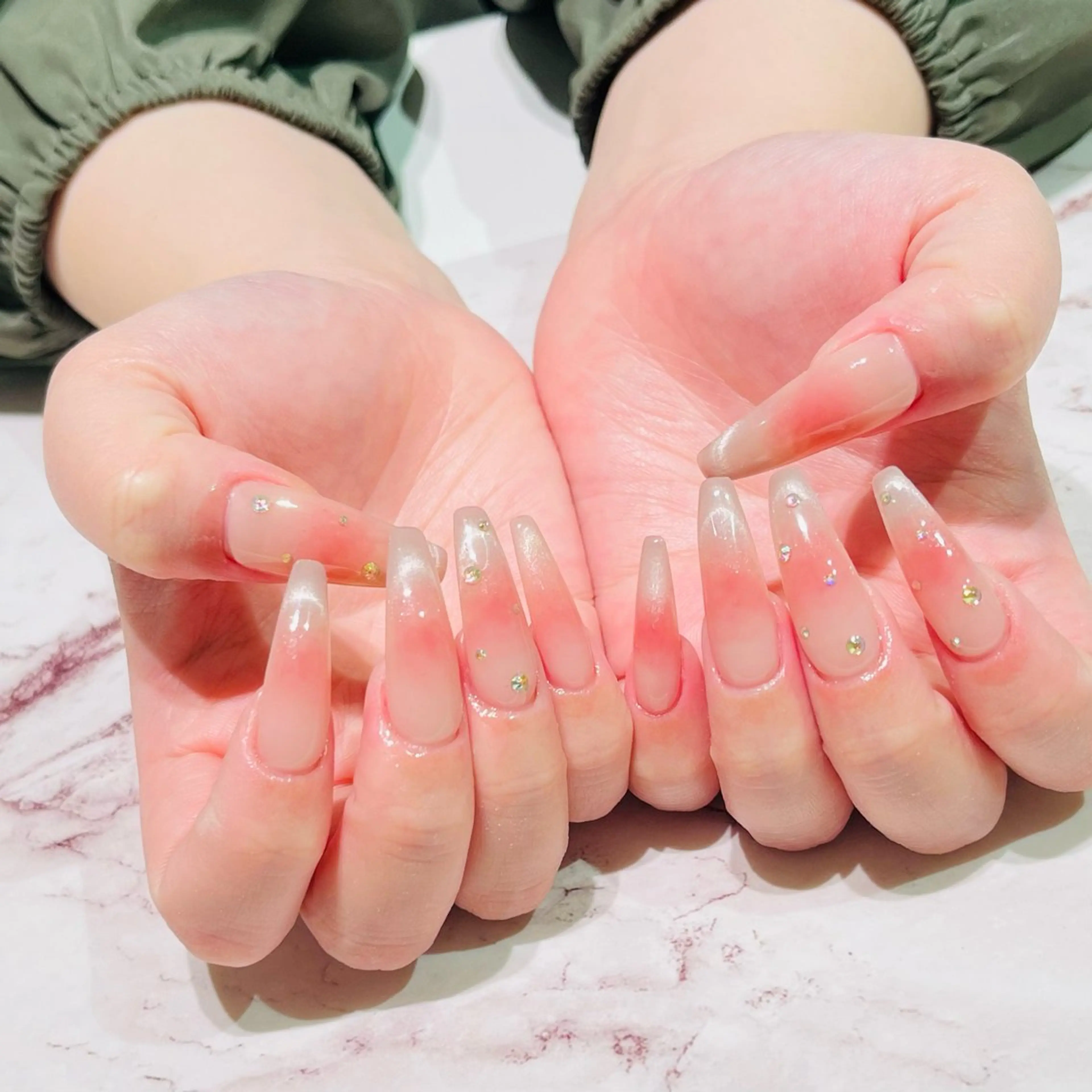 ネイル ハンドネイル Hair removal & Beauty salon Produce by Lucia所属・nail salon Luciaのネイルデザイン