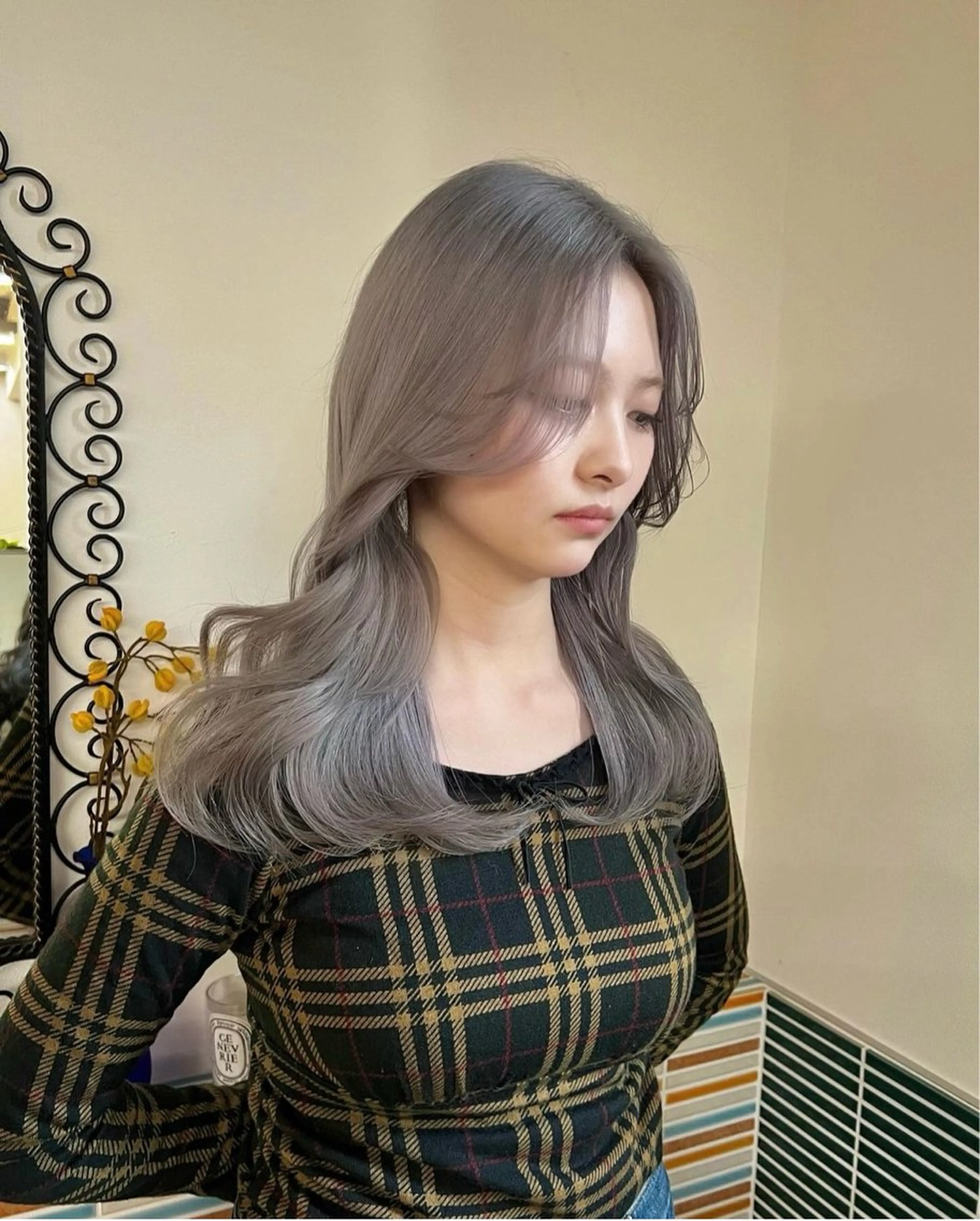 ロング カラー ヘアアレンジ 縮毛矯正ブリーチ/ ベージュmamiのヘアスタイル