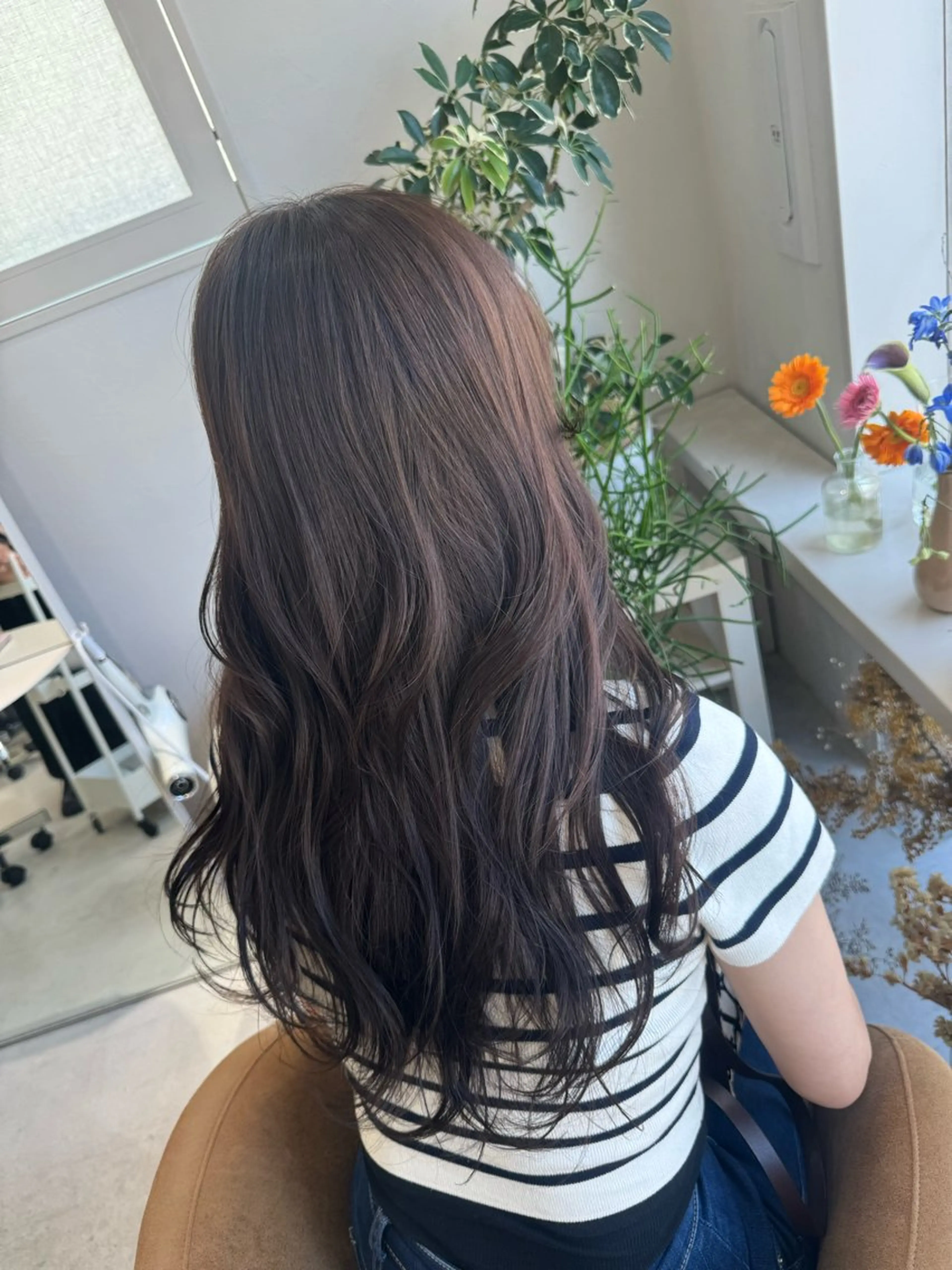 ロング カラー ベージュカラー 花見 亜沙美のヘアスタイル