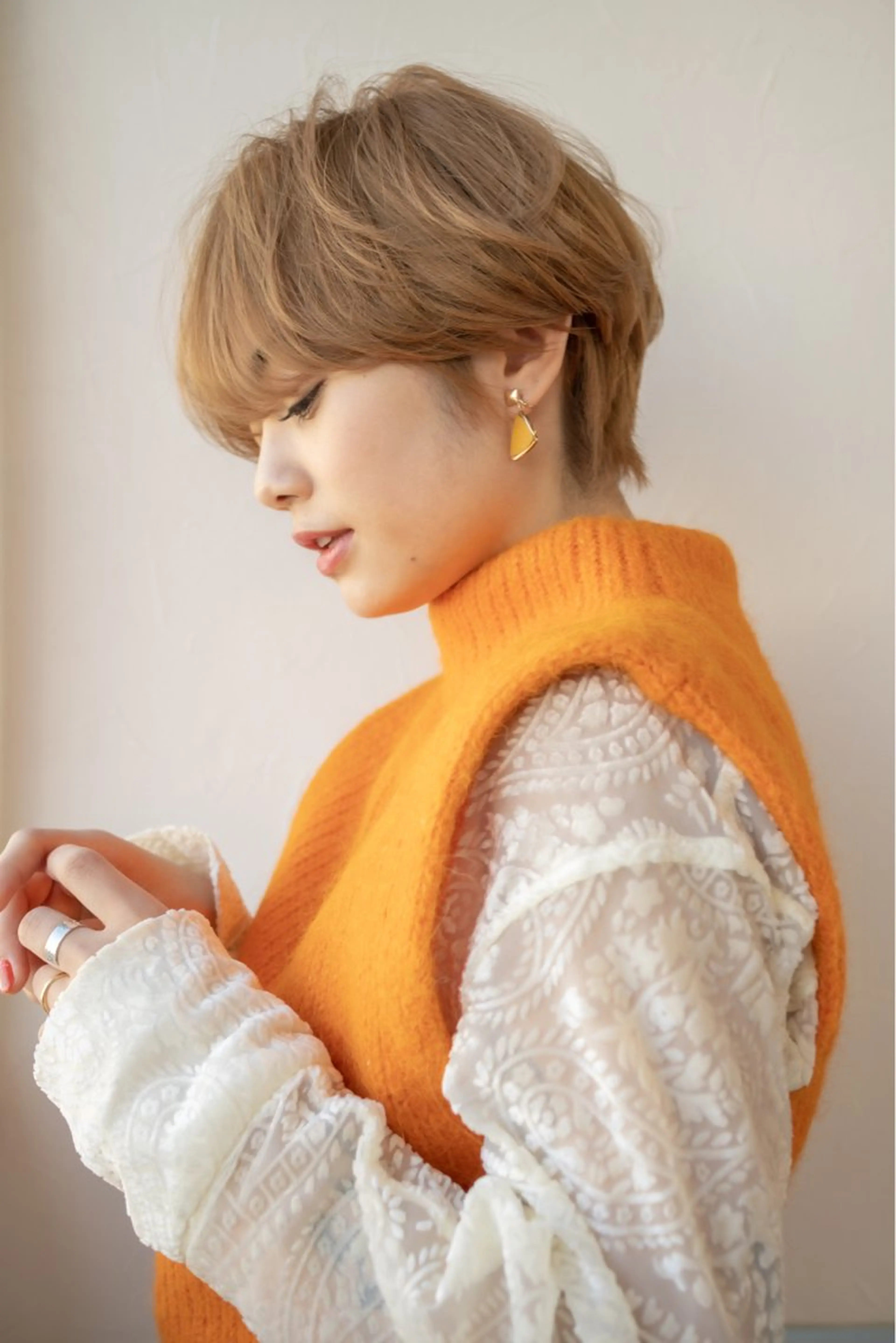 ショート カット ヘアカラー 艶カラー🫧 猿渡 響のヘアスタイル