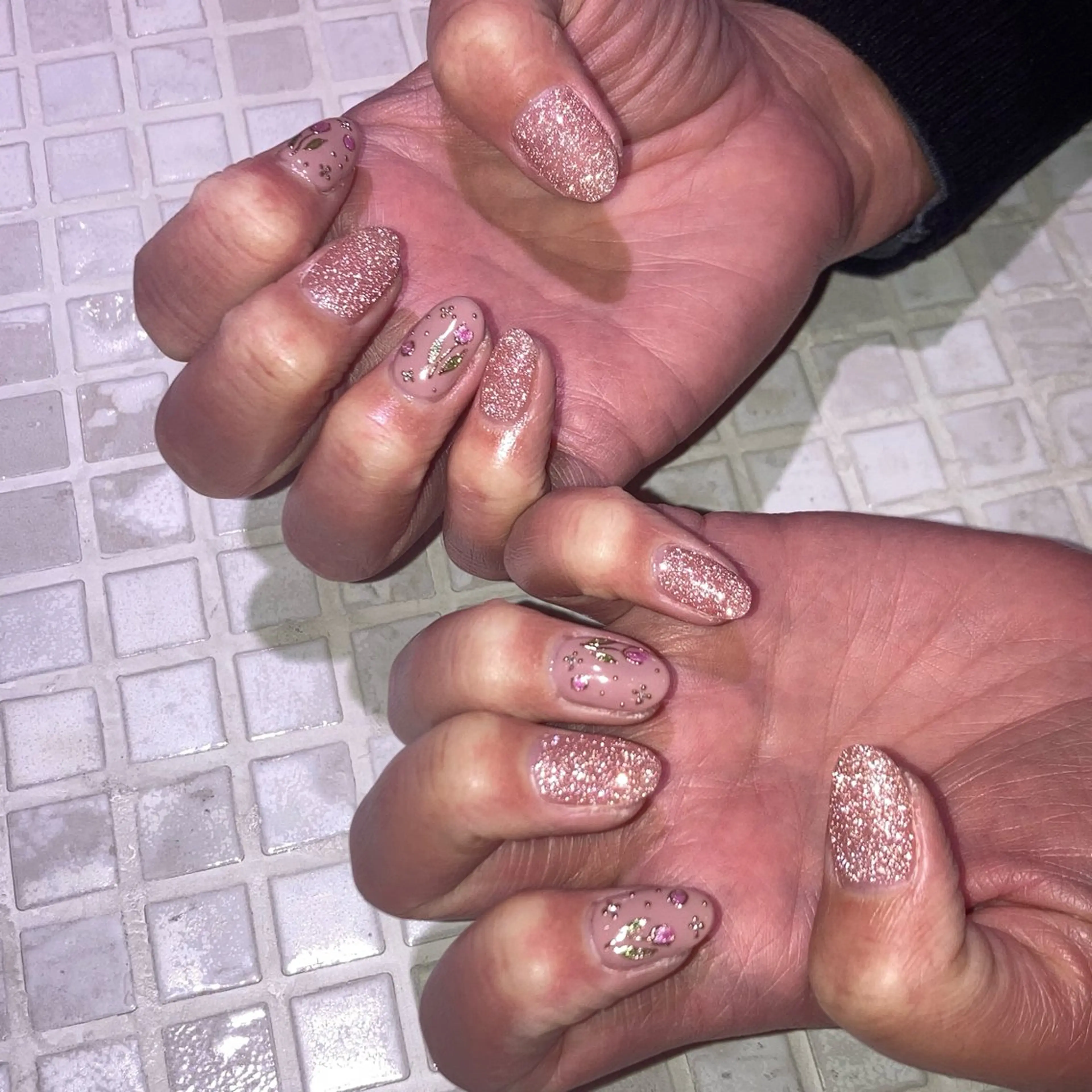 ネイル Aloha  Luana HIKAWASANDOU所属・AlohaLuana 🌺 naoのネイルデザイン