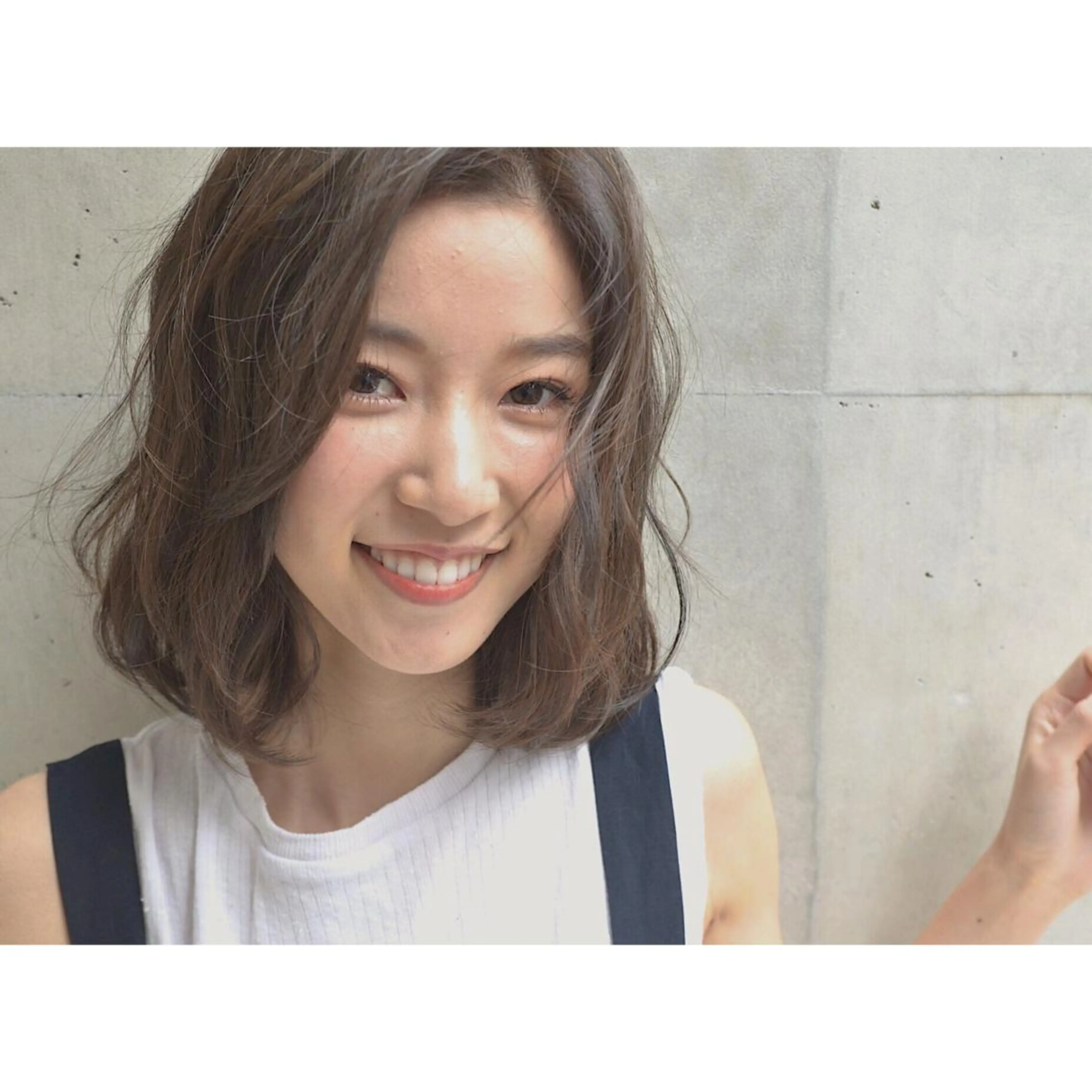 ミディアム セミロング カラー イルミナカラー 日々所属・谷 大地のヘアスタイル