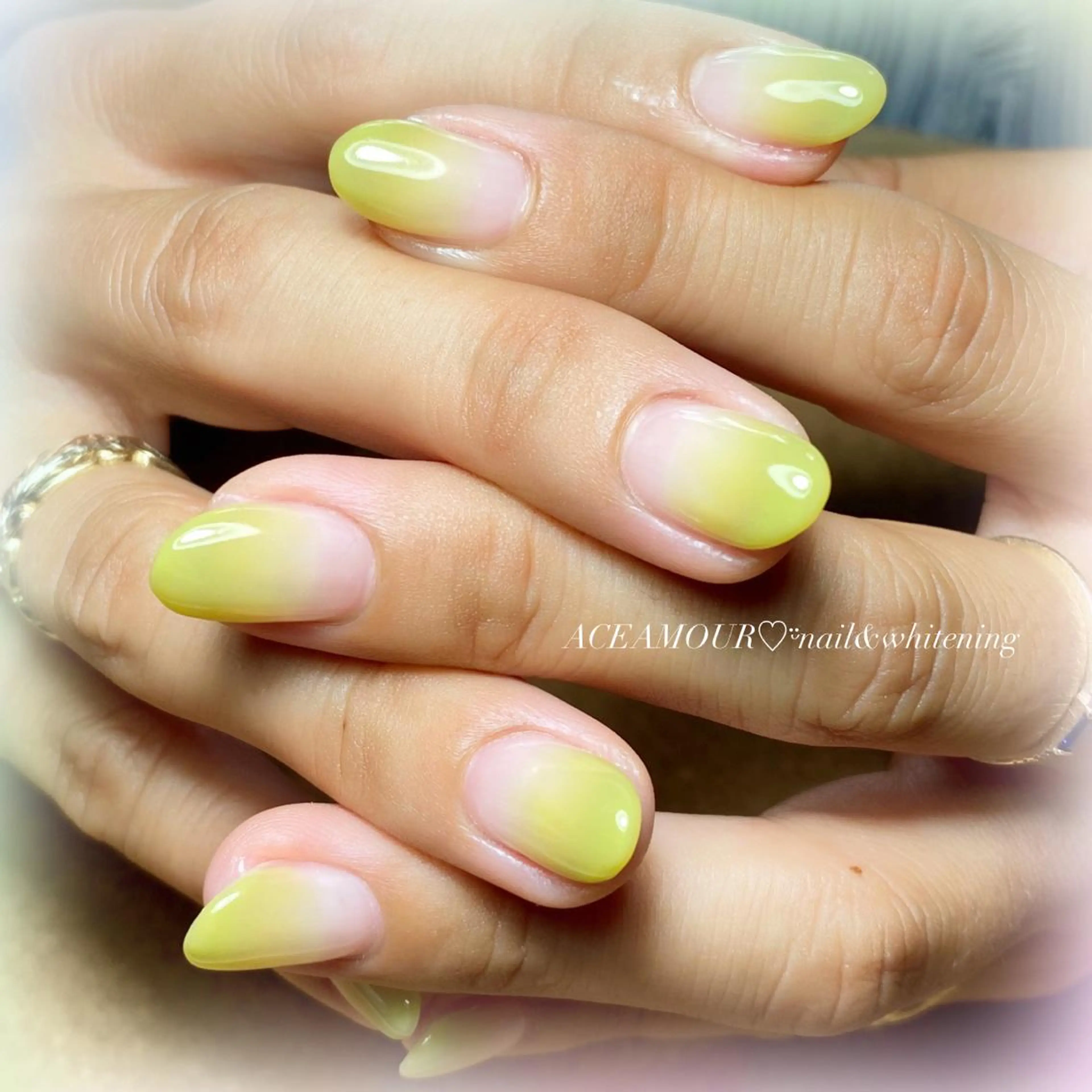 ネイル グラデーション ネイル/耳つぼ /新ホワイトニングのネイルデザイン