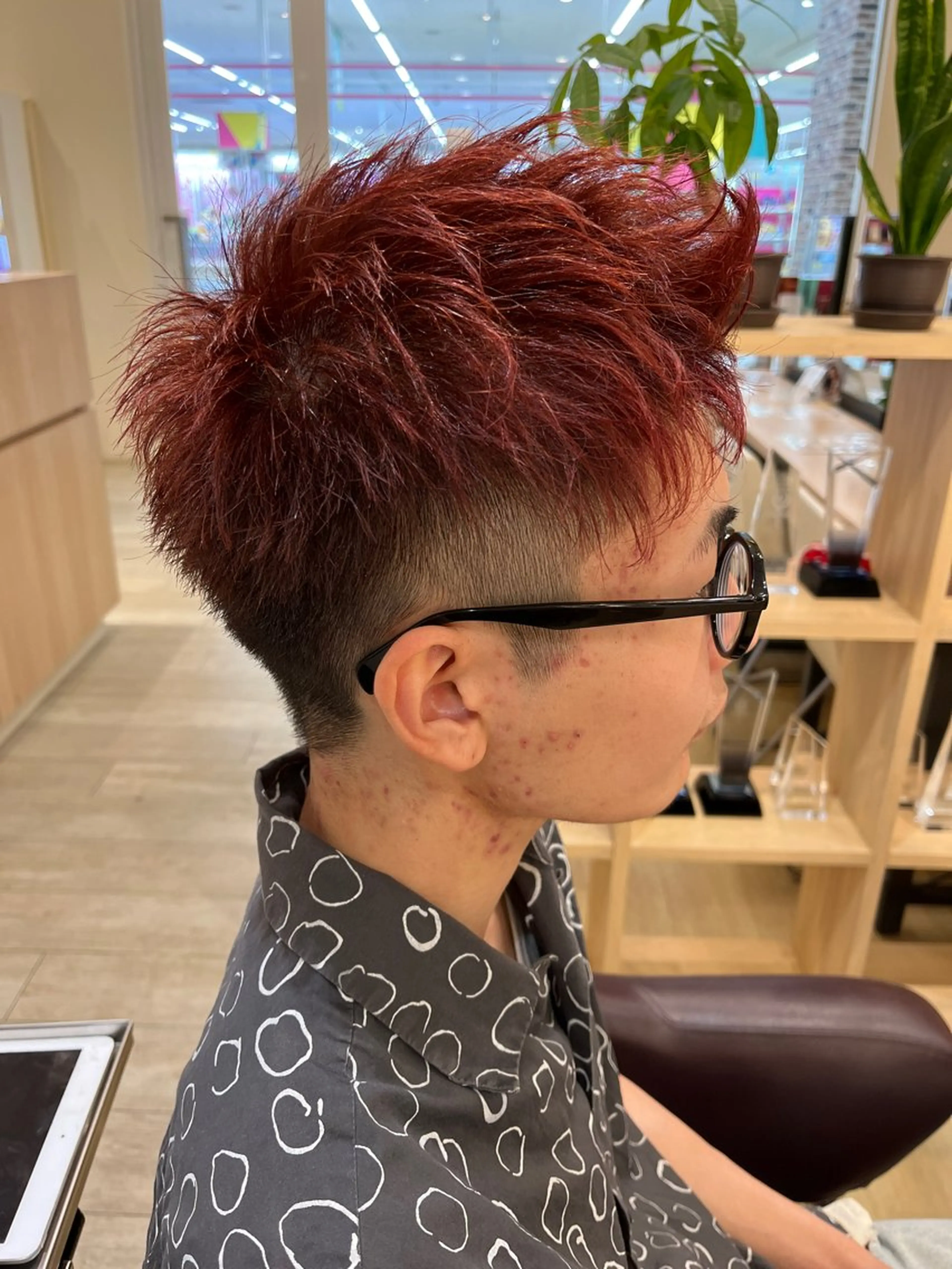 カラー メンズ スパイキーショート メンズカット／パーマ 牛尾丈のヘアスタイル