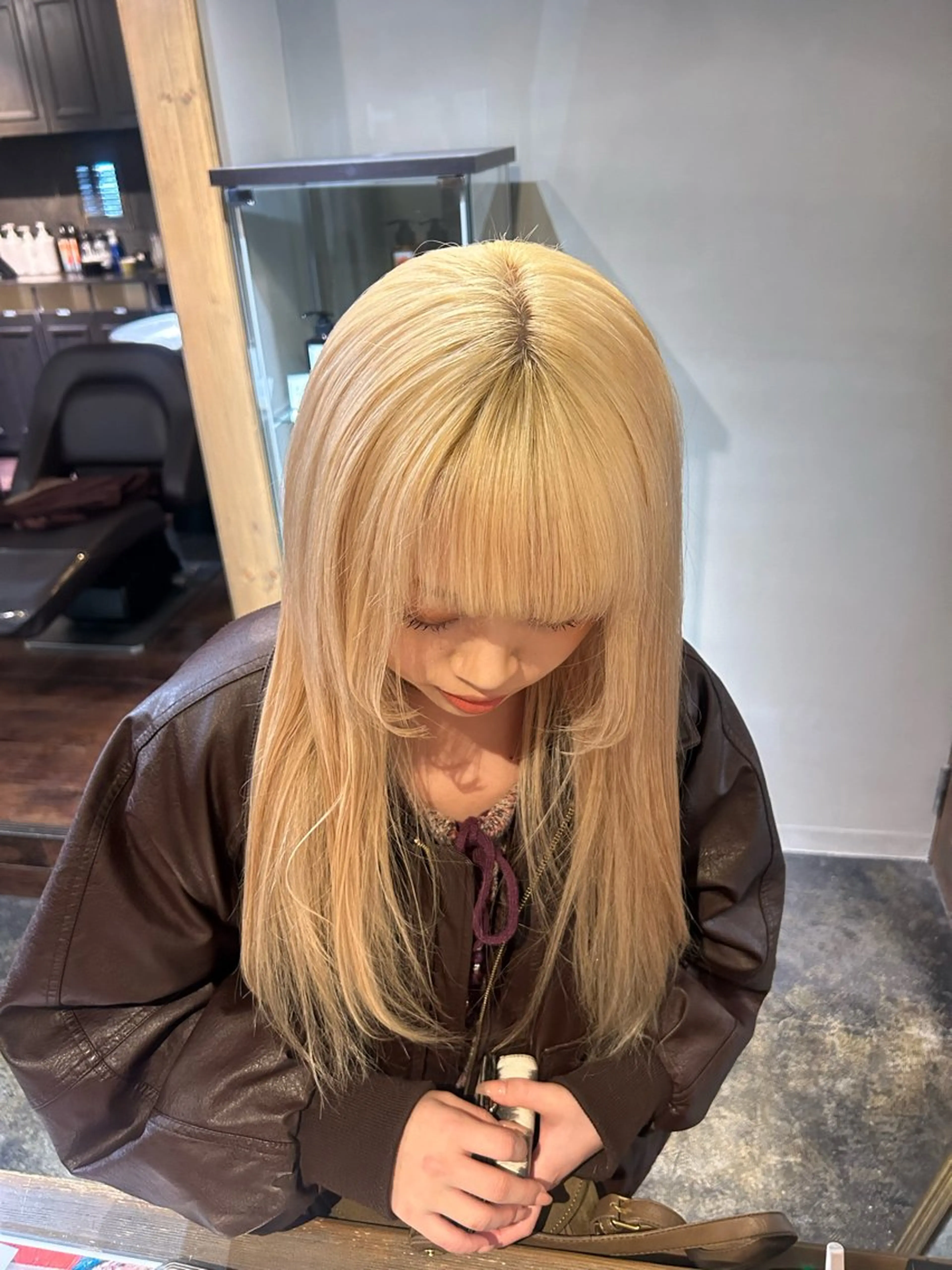 ロング ヘアカラー トリートメント L STUDIO所属・ハイトーン/ブリーチ 🧁soraのヘアスタイル