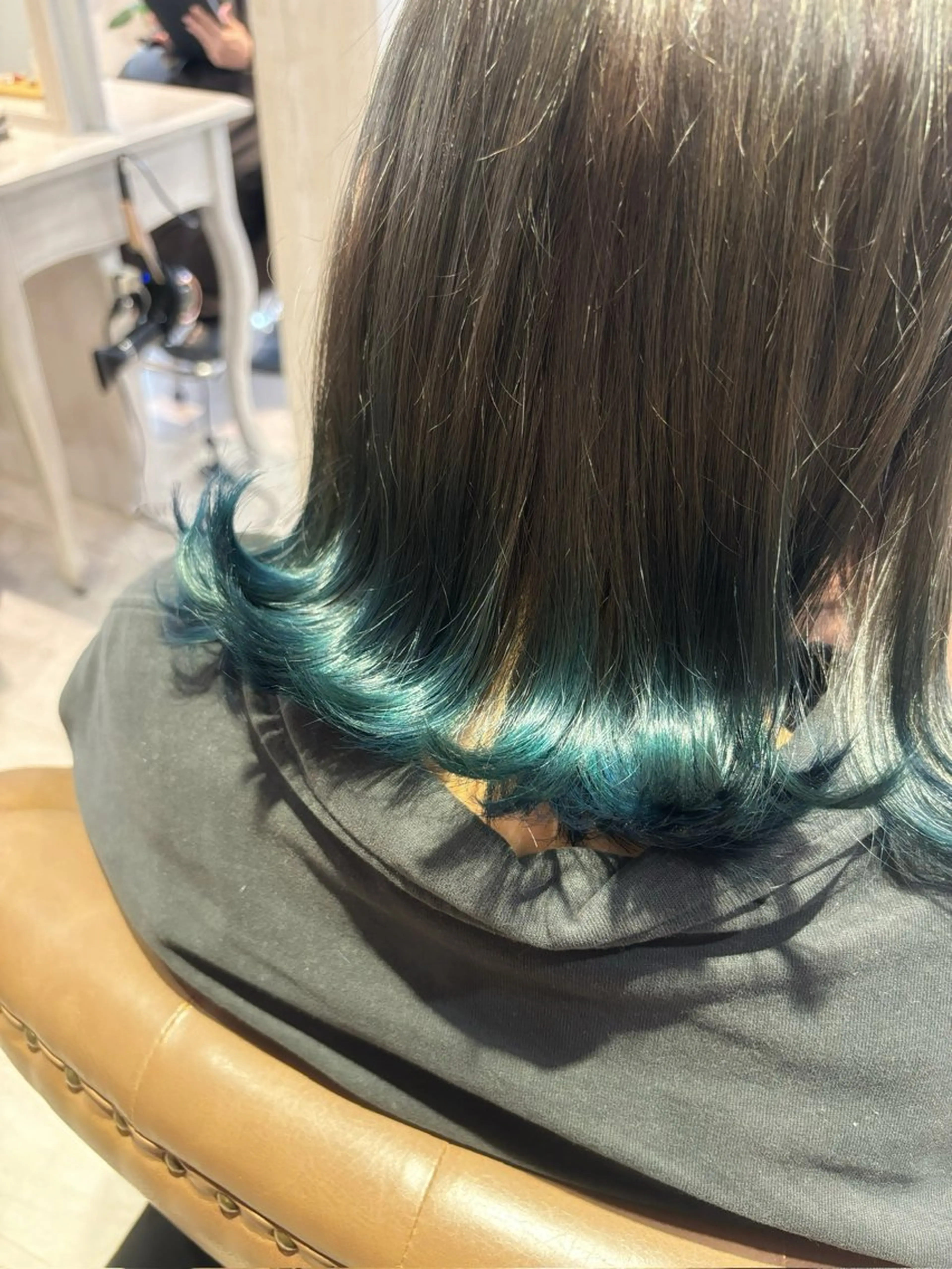 ミディアム カラー ブルーカラー ヘアカラー ASTRANTIA栄所属・菅野 凪紗のヘアスタイル