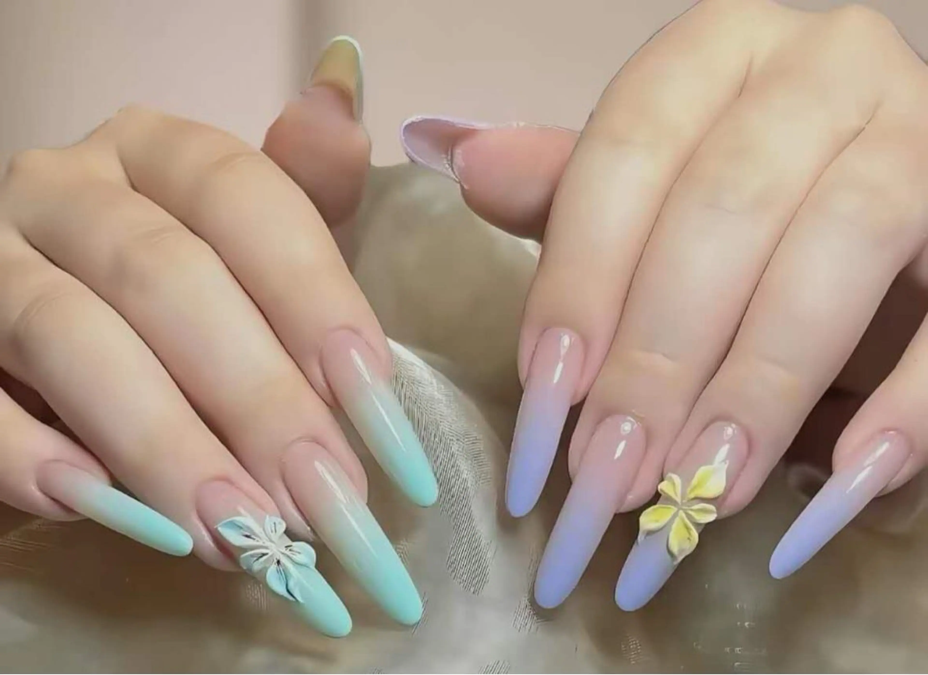 ネイル 小島 千尋のネイルデザイン