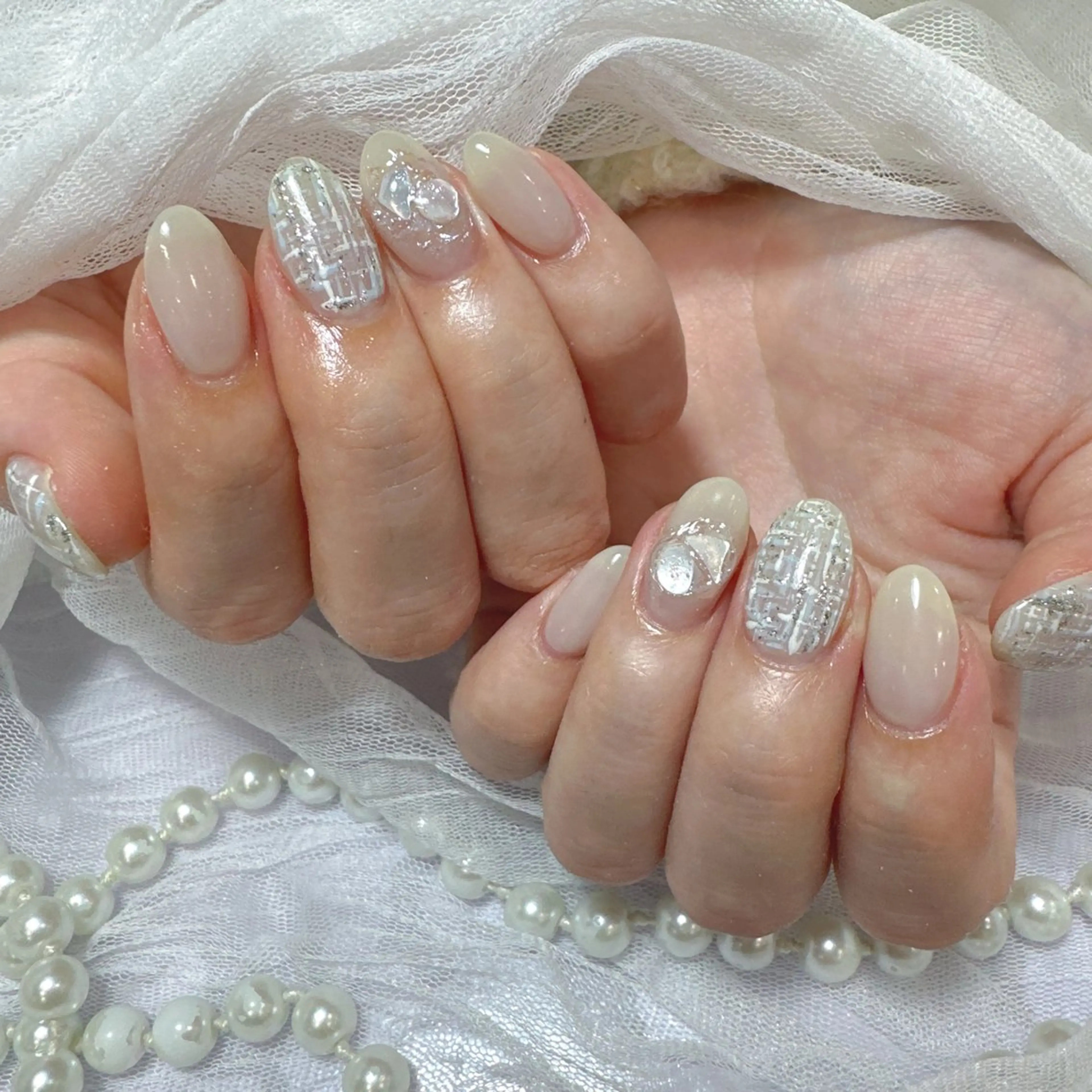 ネイル アートネイル フラッシュネイル フレンチネイル ジェルネイル ガラスフレンチ ハンドネイル You&Me Miyuのネイルデザイン