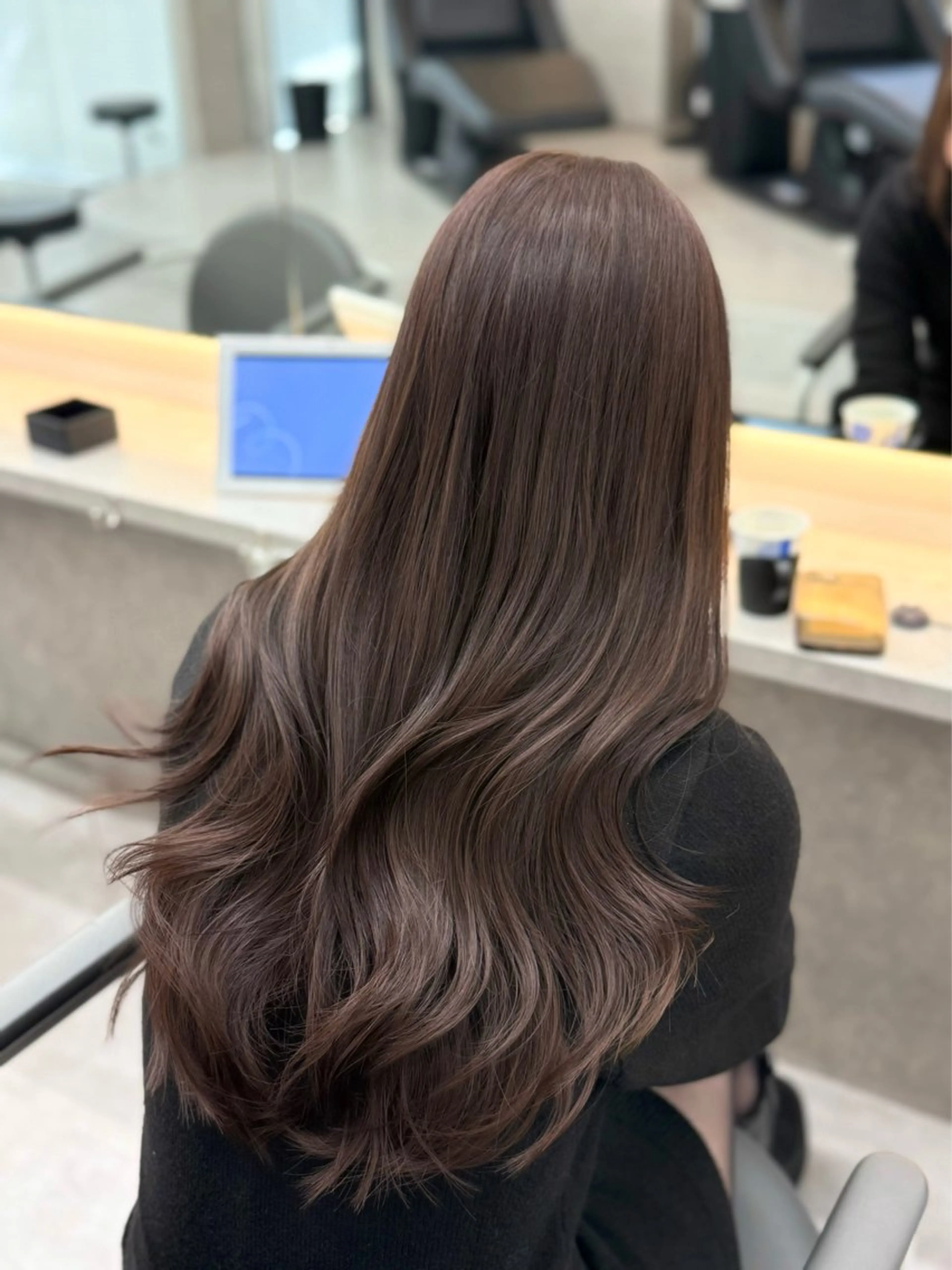 ロング カラー アッシュ ベージュカラー ブリーチ 透明感カラー ダブルカラー カット トリートメント SOYON 名駅2号店所属・髪質改善カラー🦋 レイヤー/ナカネのヘアスタイル