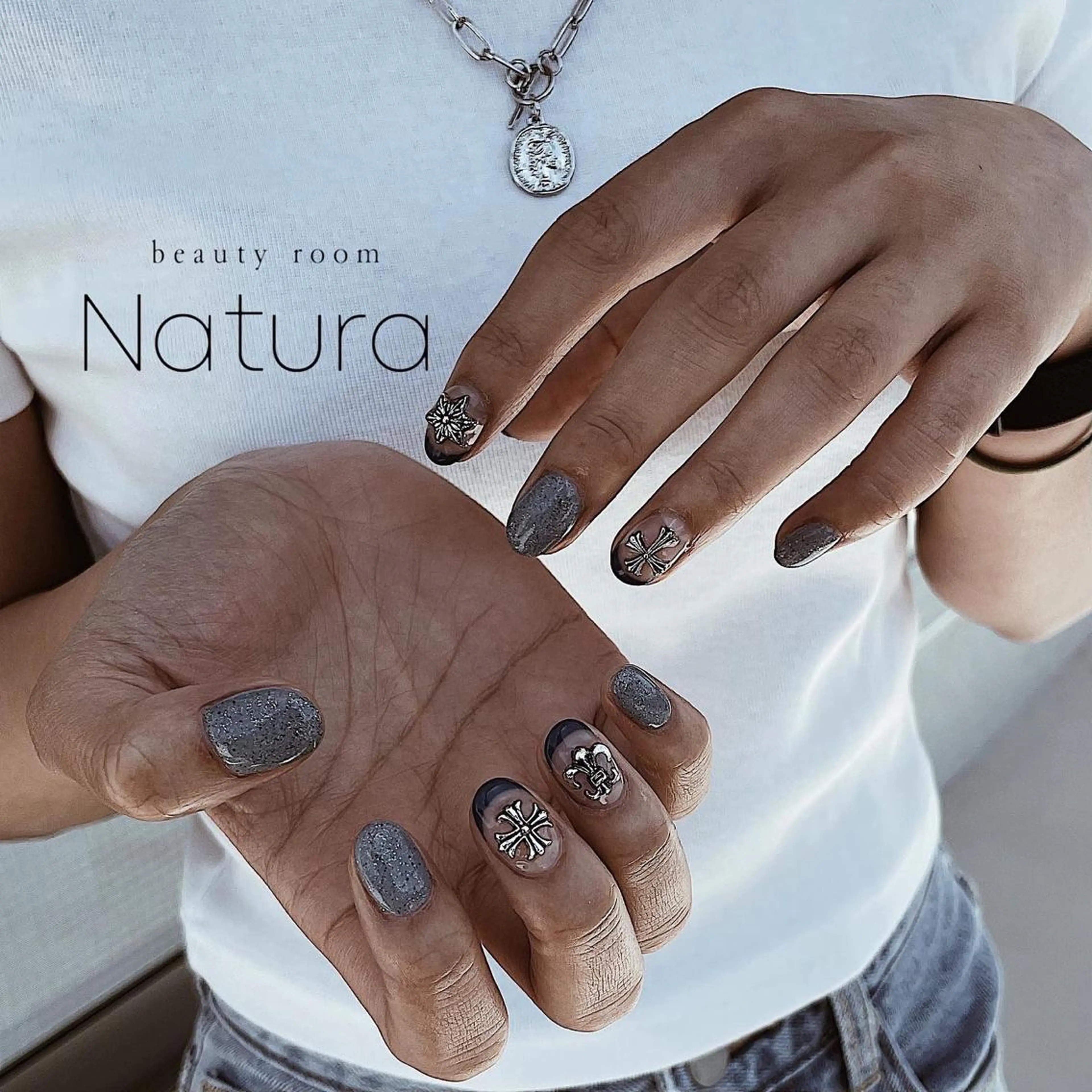 ネイル マツエク・マツパ アイブロウ ハンドネイル beautyroom Naturaのネイルデザイン