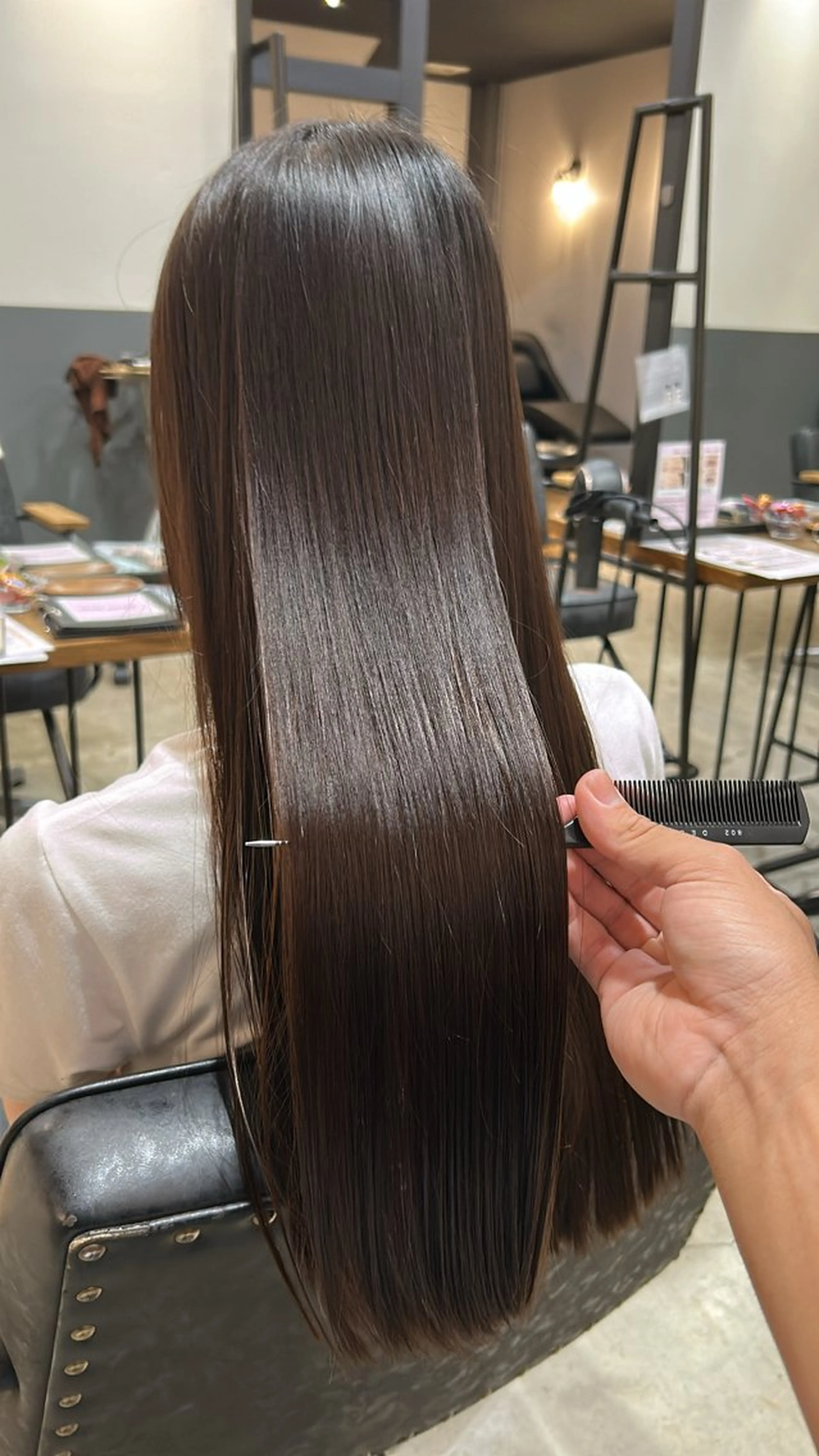 ロング 髪質改善 酸性ストレート 岩田 陸のヘアスタイル