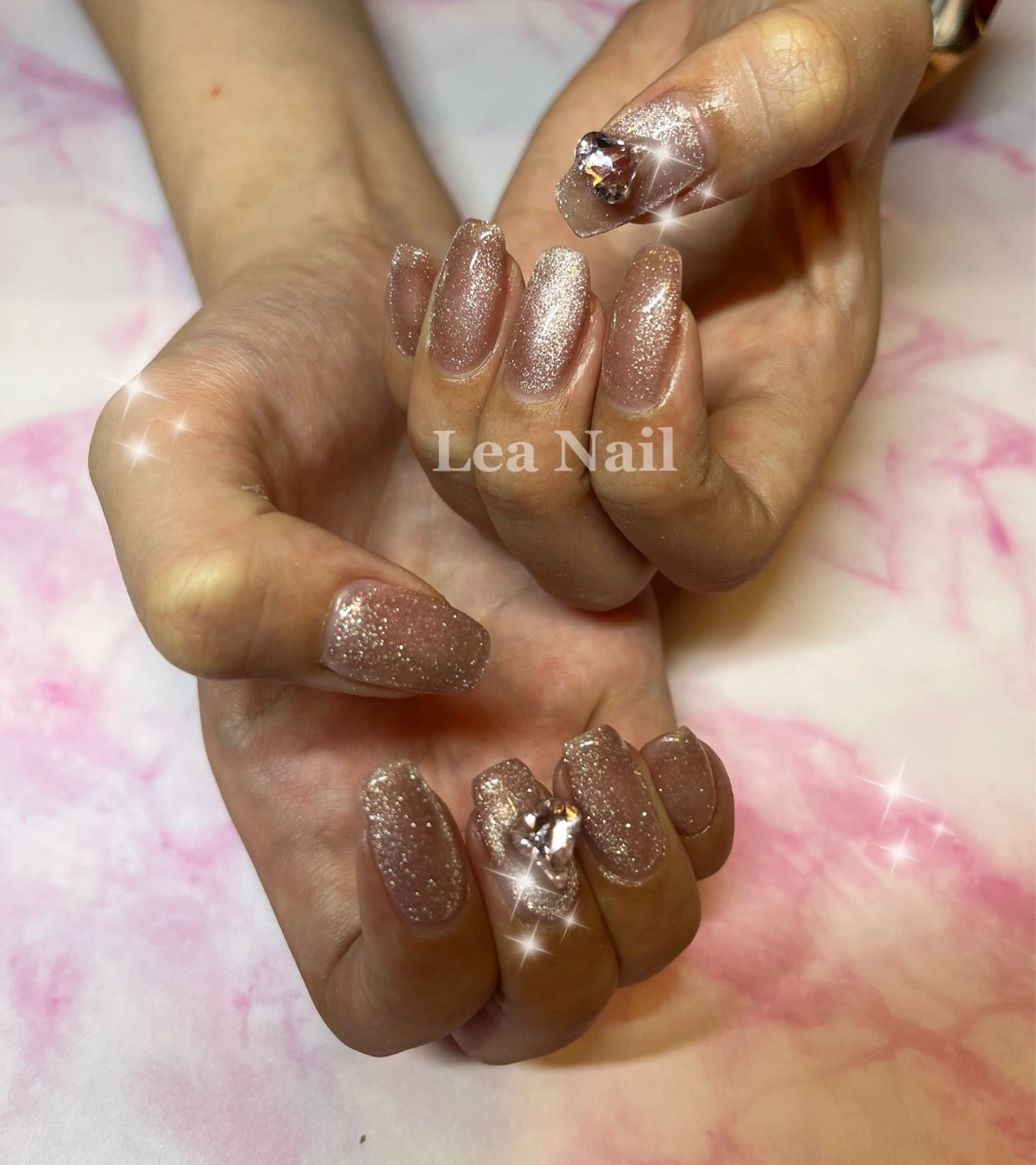 ネイル ハート マグネットネイル ピンク シンプルネイル ストーンネイル Lea Nailのネイルデザイン