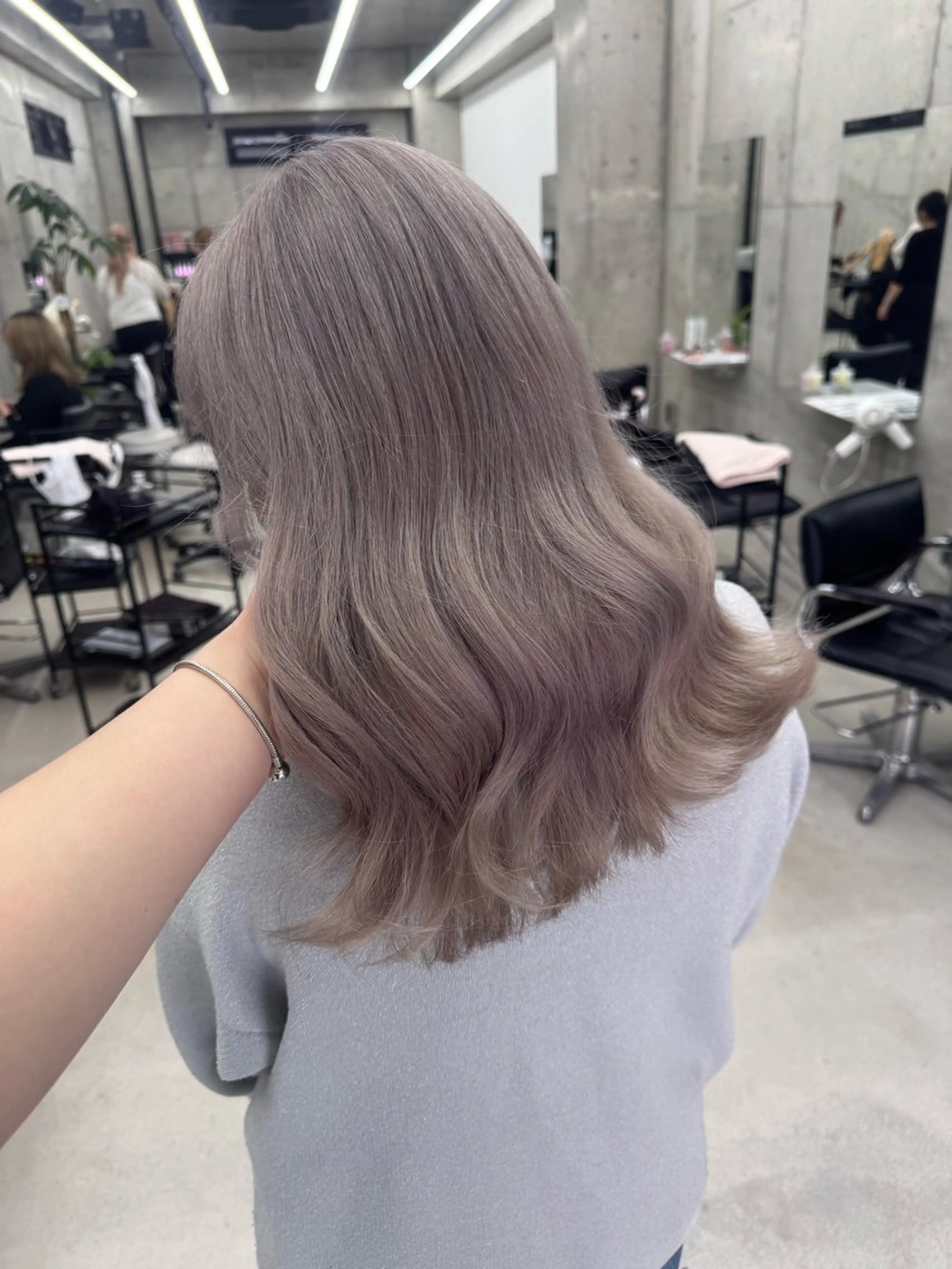 カラー ヘアカラー 和木坂 日美のヘアスタイル